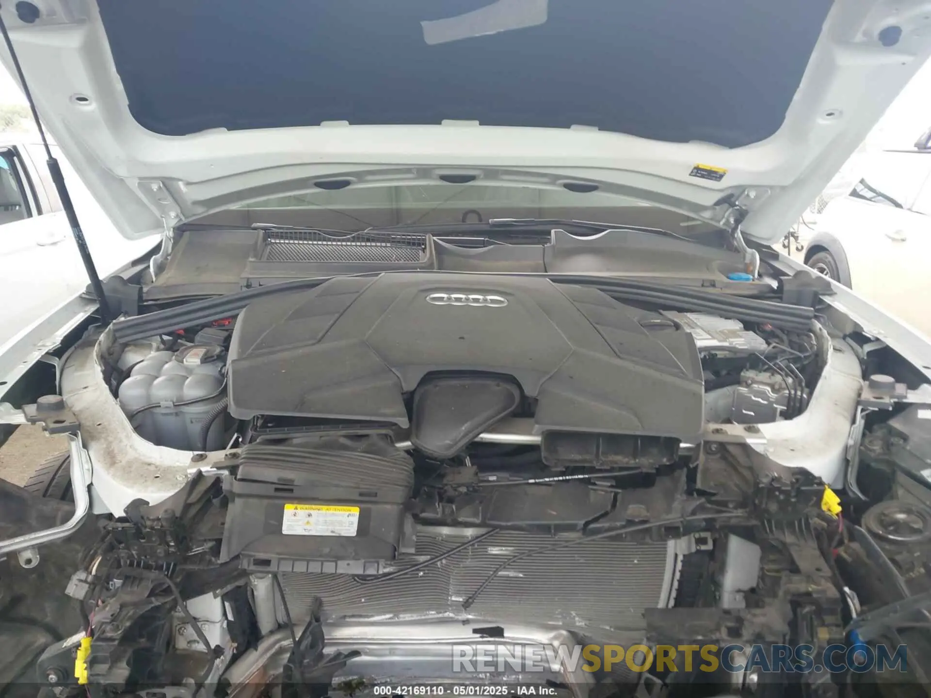10 Photograph of a damaged car WA1LXBF75ND022305 AUDI Q7 2022