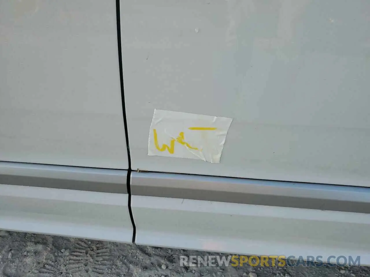 13 Photograph of a damaged car WA1VXBF71ND003968 AUDI Q7 2022