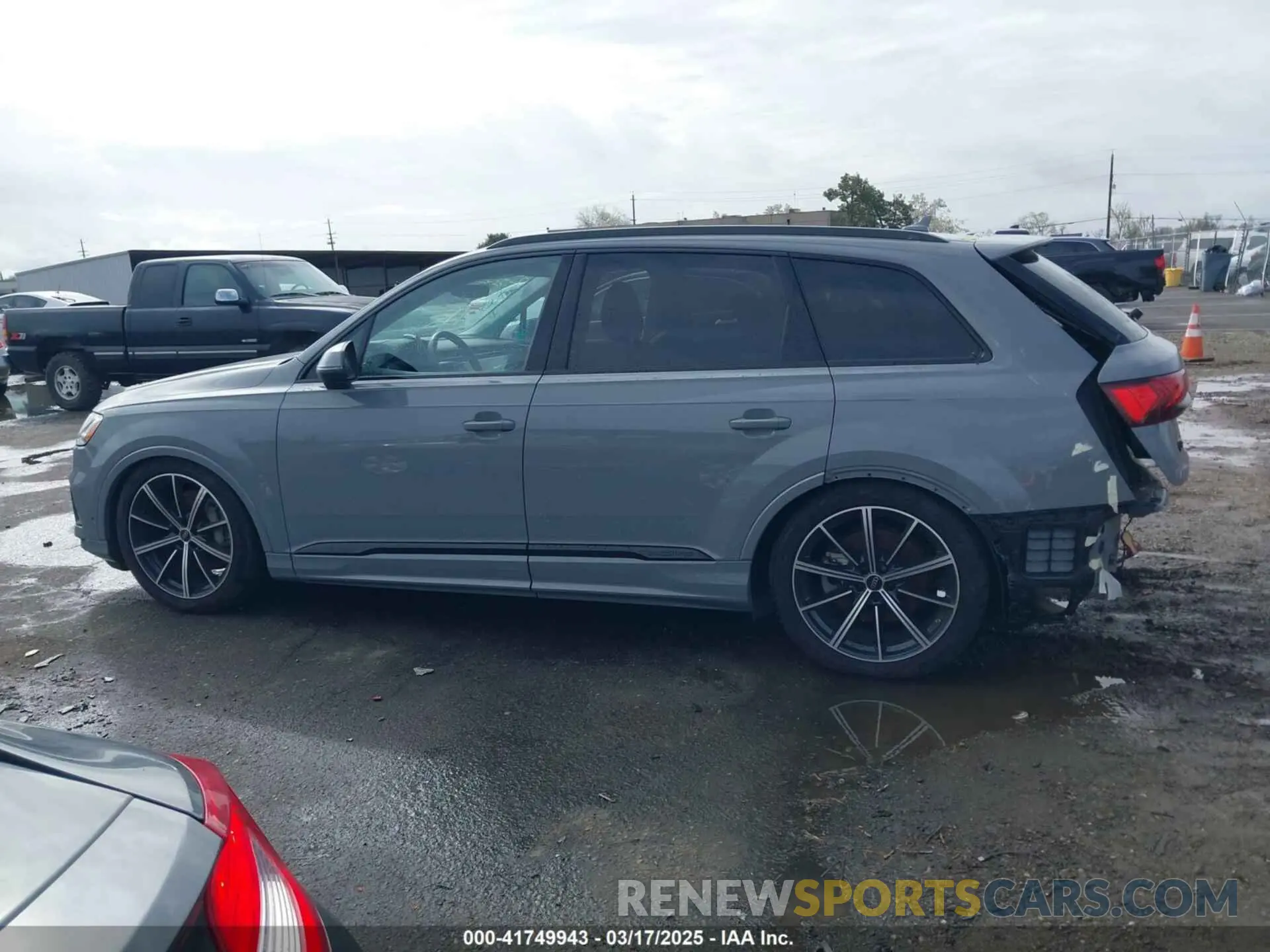 15 Фотография поврежденного автомобиля WA1VXBF79ND019948 AUDI Q7 2022