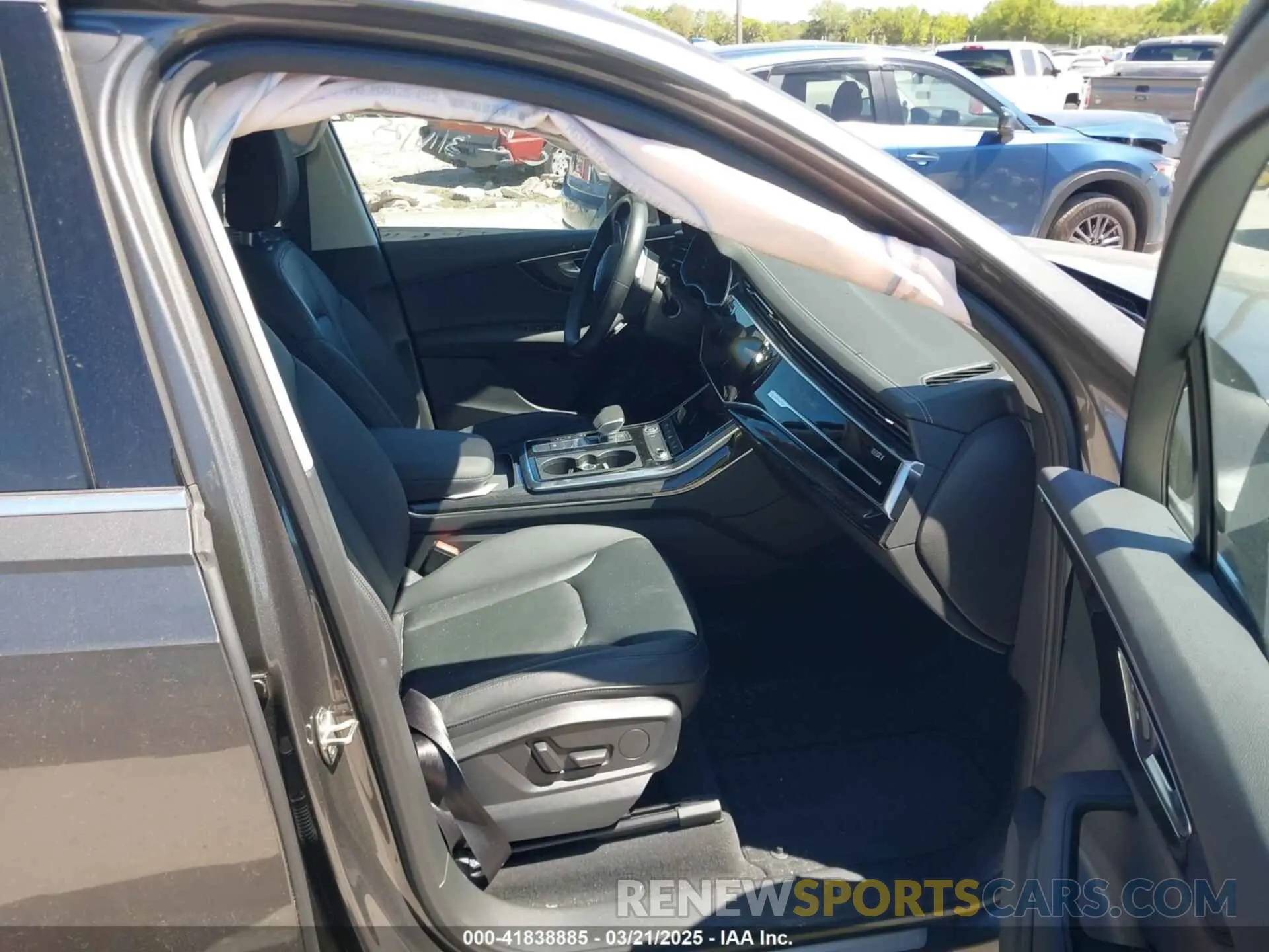 5 Фотография поврежденного автомобиля WA1AXBF76PD025384 AUDI Q7 2023