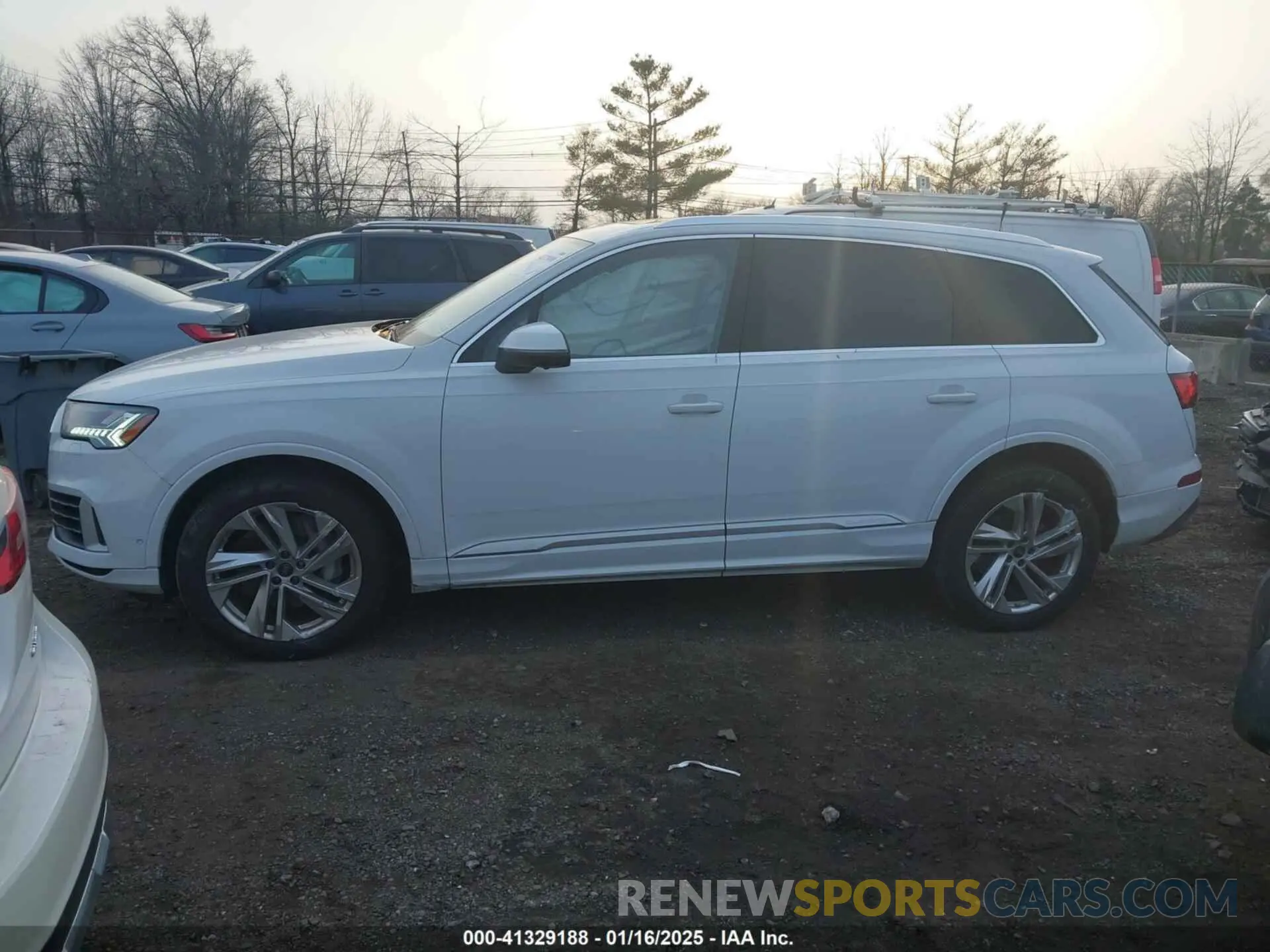 14 Photograph of a damaged car WA1AXBF79PD016551 AUDI Q7 2023