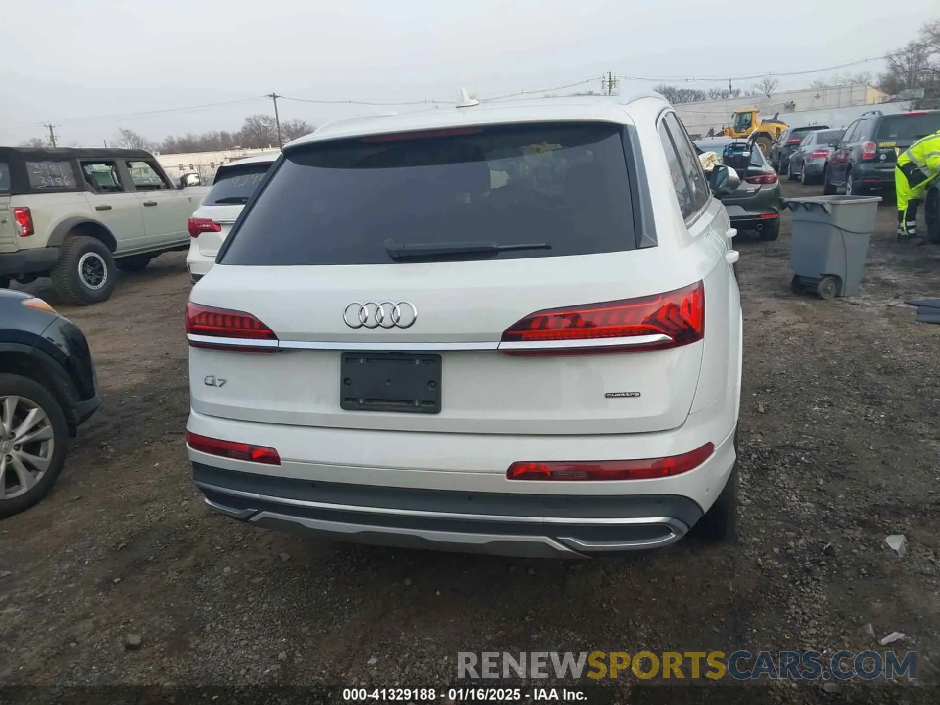 16 Photograph of a damaged car WA1AXBF79PD016551 AUDI Q7 2023