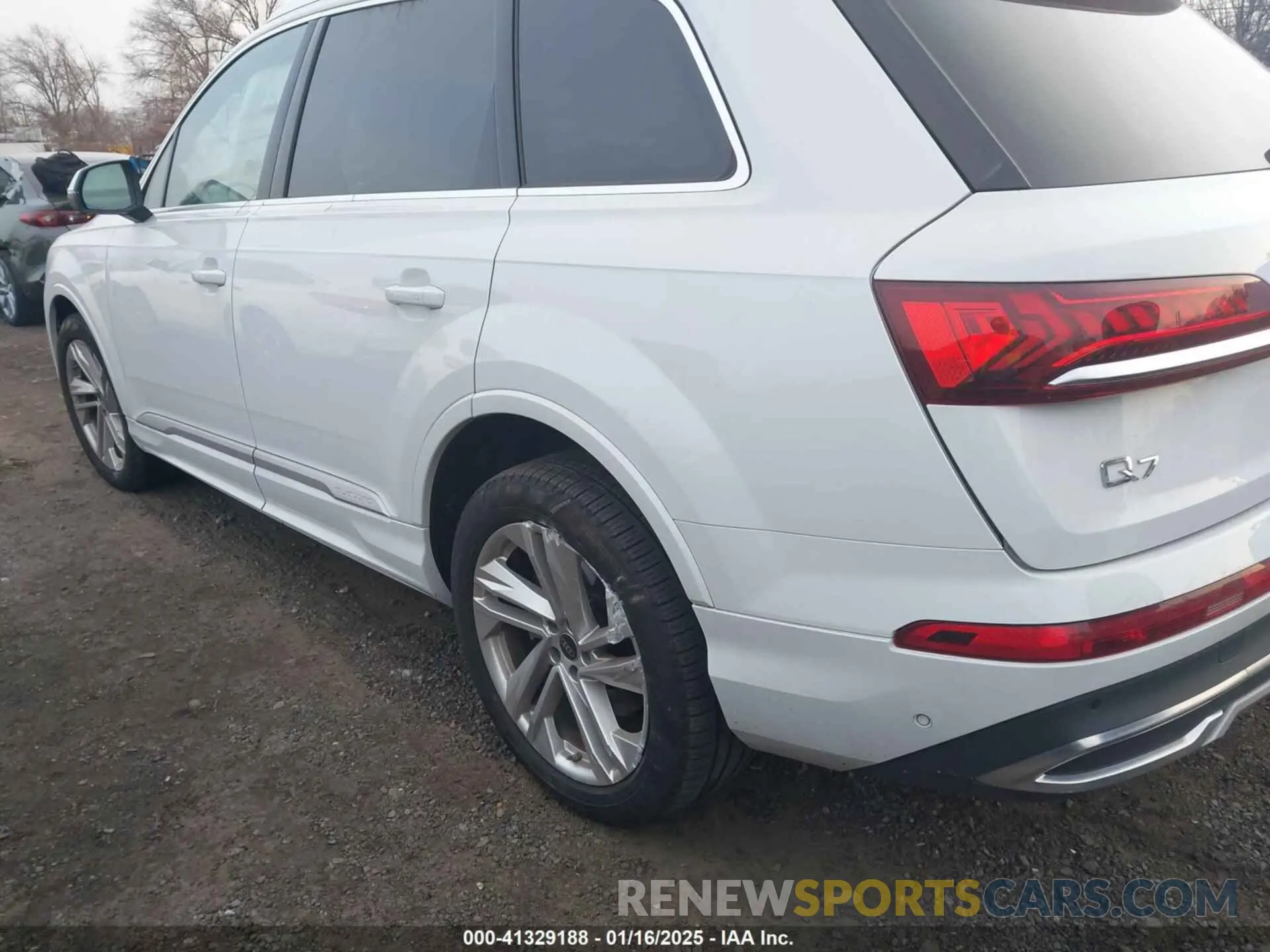 6 Photograph of a damaged car WA1AXBF79PD016551 AUDI Q7 2023