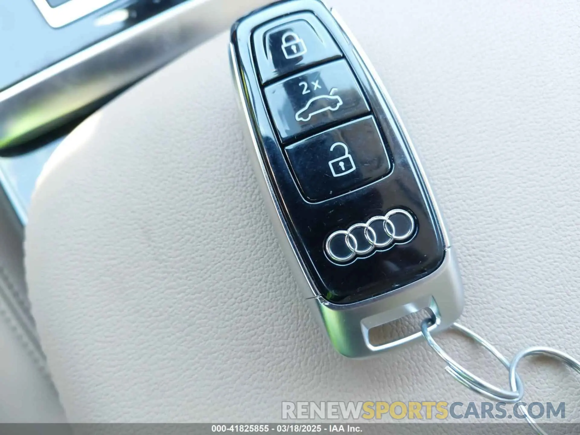 11 Фотография поврежденного автомобиля WA1LCBF72PD031042 AUDI Q7 2023