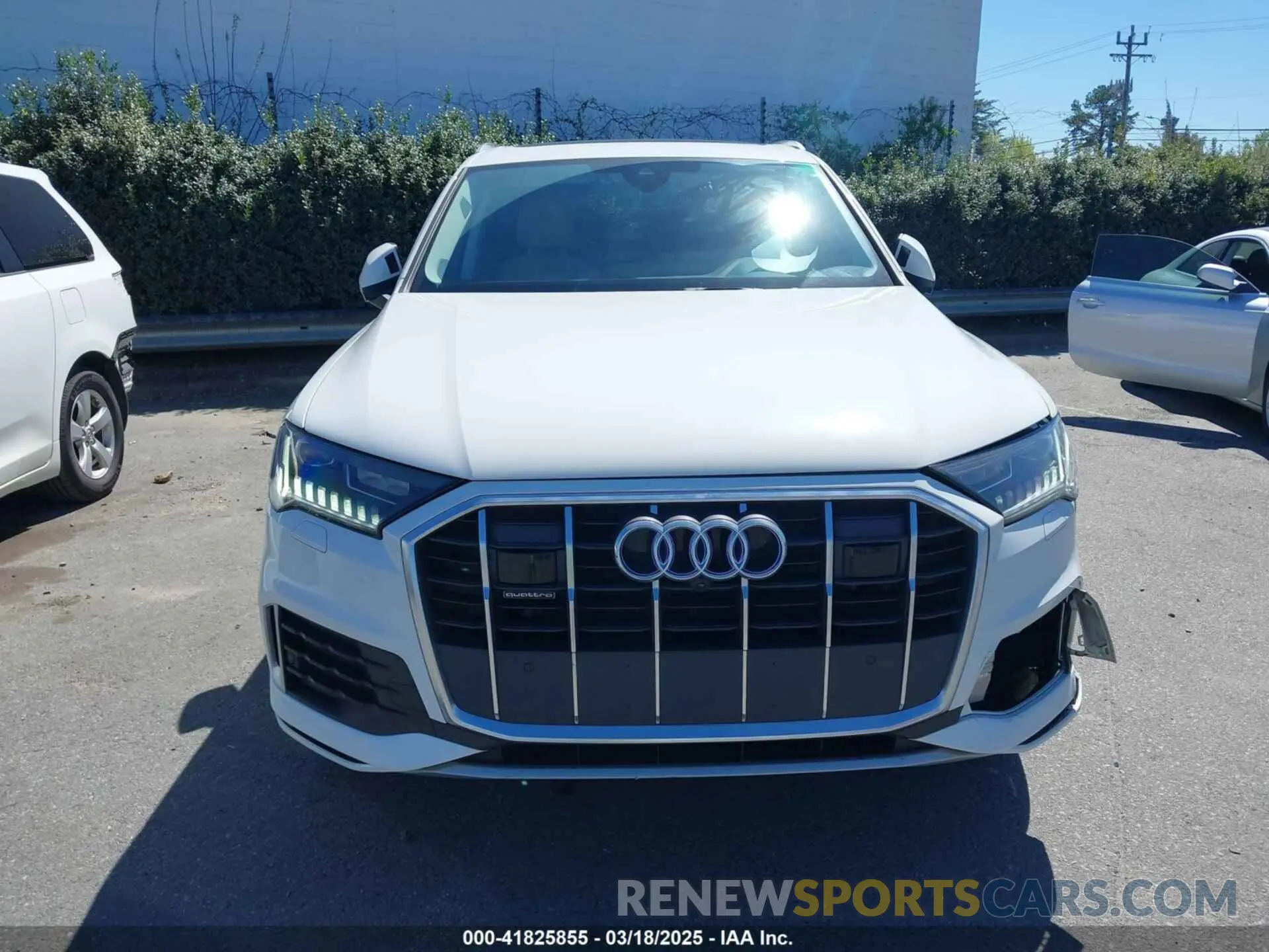 12 Фотография поврежденного автомобиля WA1LCBF72PD031042 AUDI Q7 2023