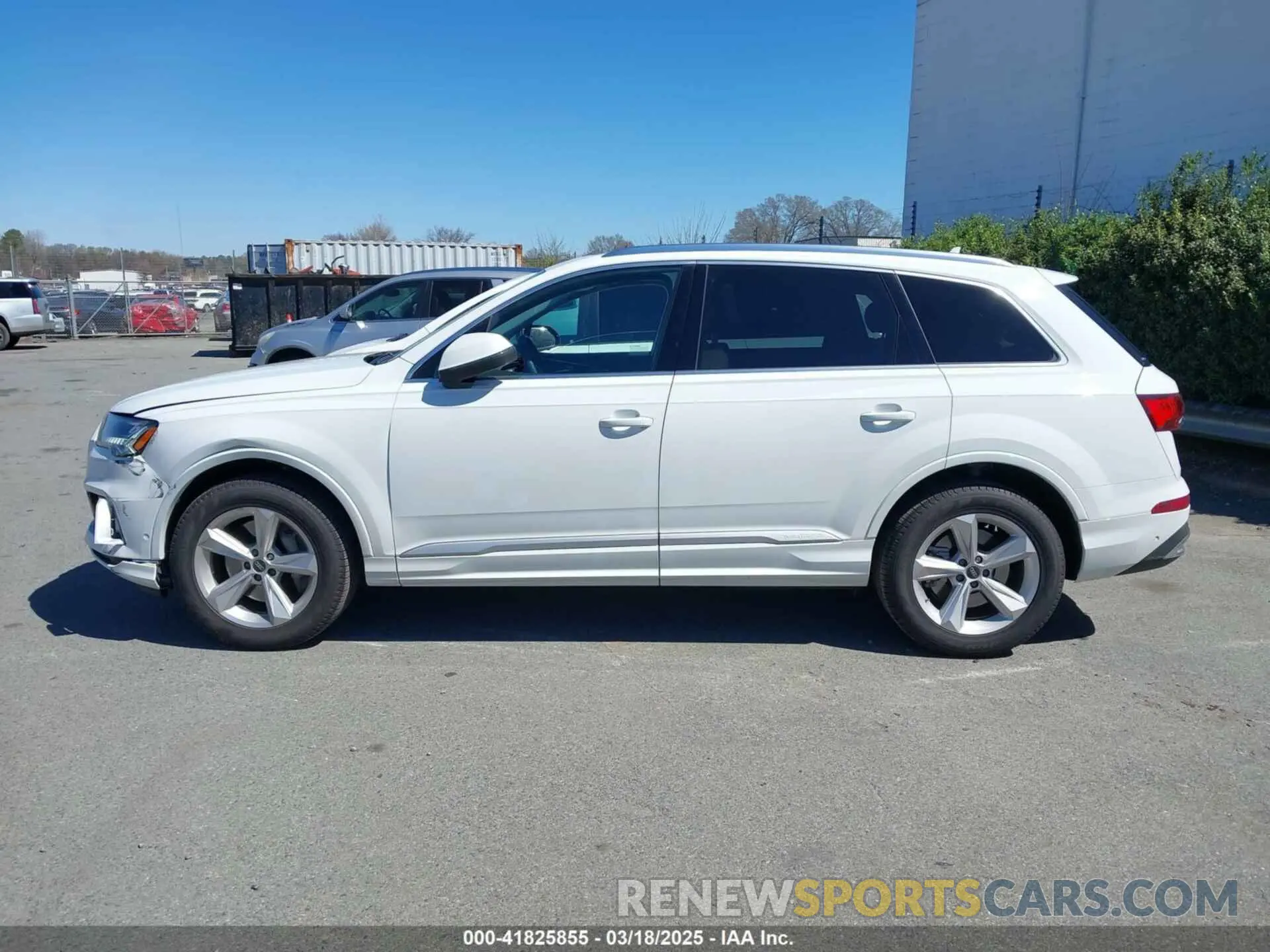 14 Фотография поврежденного автомобиля WA1LCBF72PD031042 AUDI Q7 2023