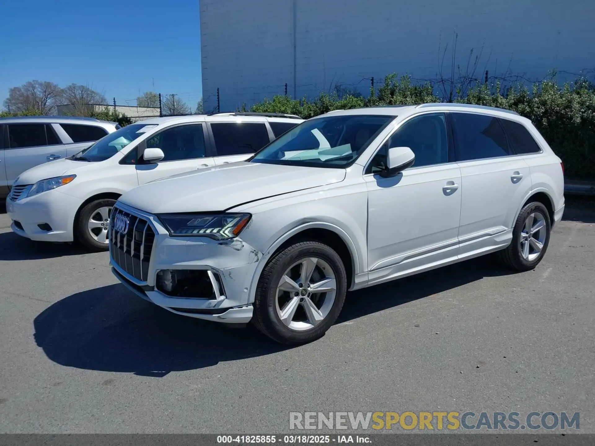 2 Фотография поврежденного автомобиля WA1LCBF72PD031042 AUDI Q7 2023