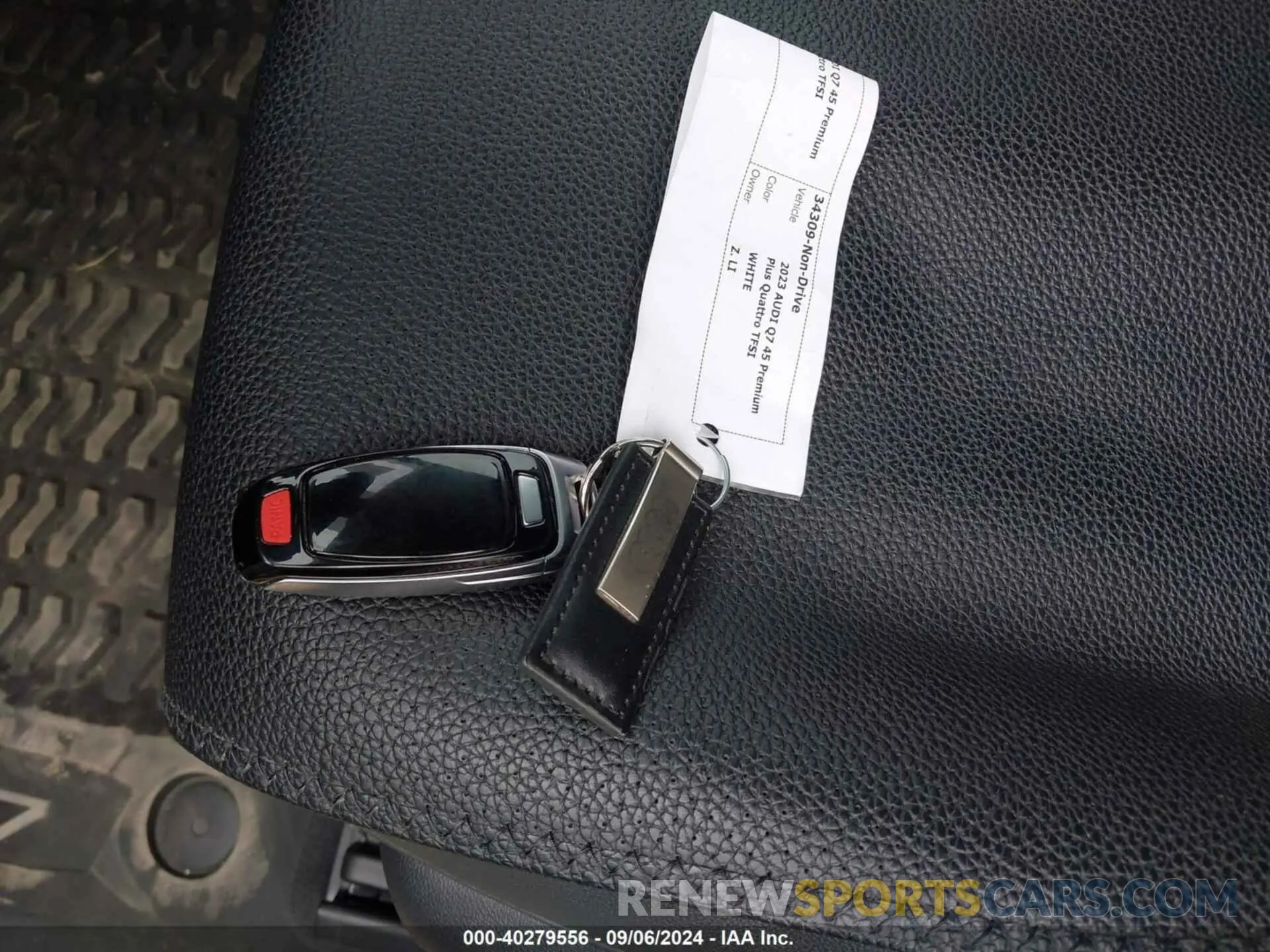 11 Photograph of a damaged car WA1LCBF74PD008040 AUDI Q7 2023