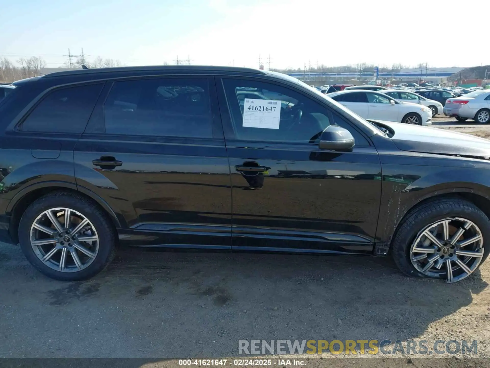 13 Фотография поврежденного автомобиля WA1LCBF77PD021834 AUDI Q7 2023