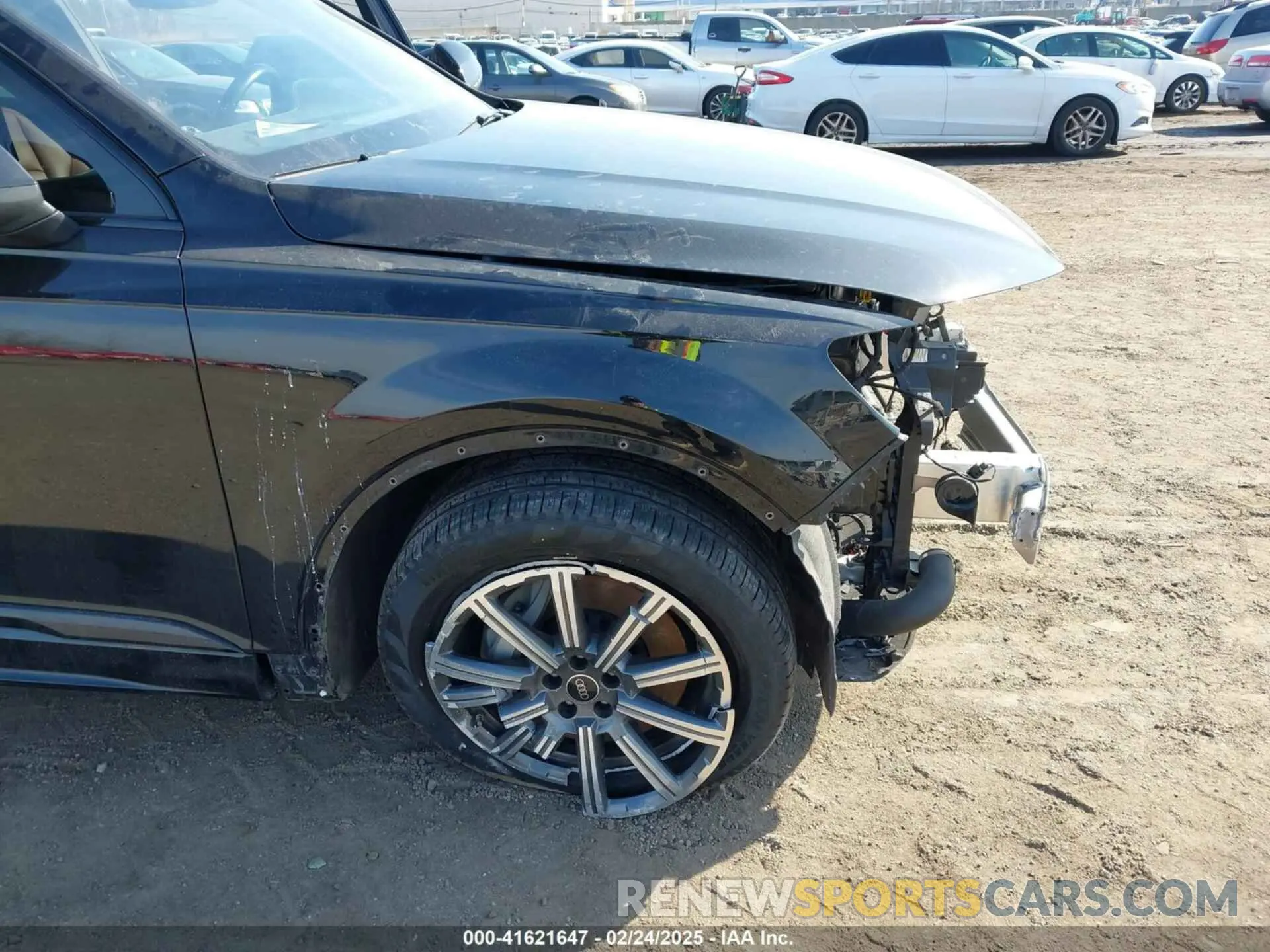 18 Фотография поврежденного автомобиля WA1LCBF77PD021834 AUDI Q7 2023