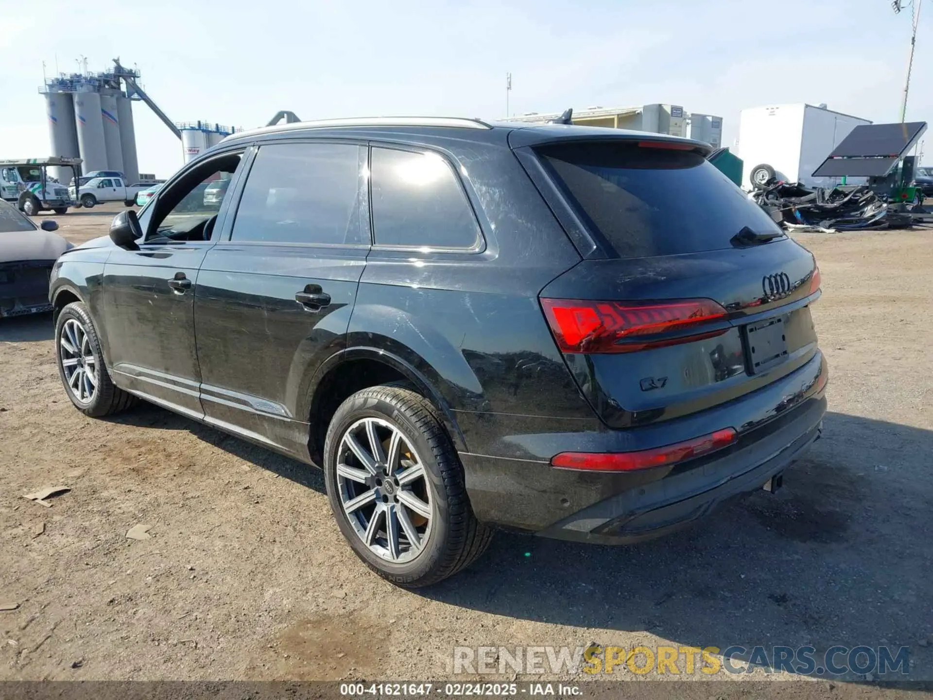 3 Фотография поврежденного автомобиля WA1LCBF77PD021834 AUDI Q7 2023