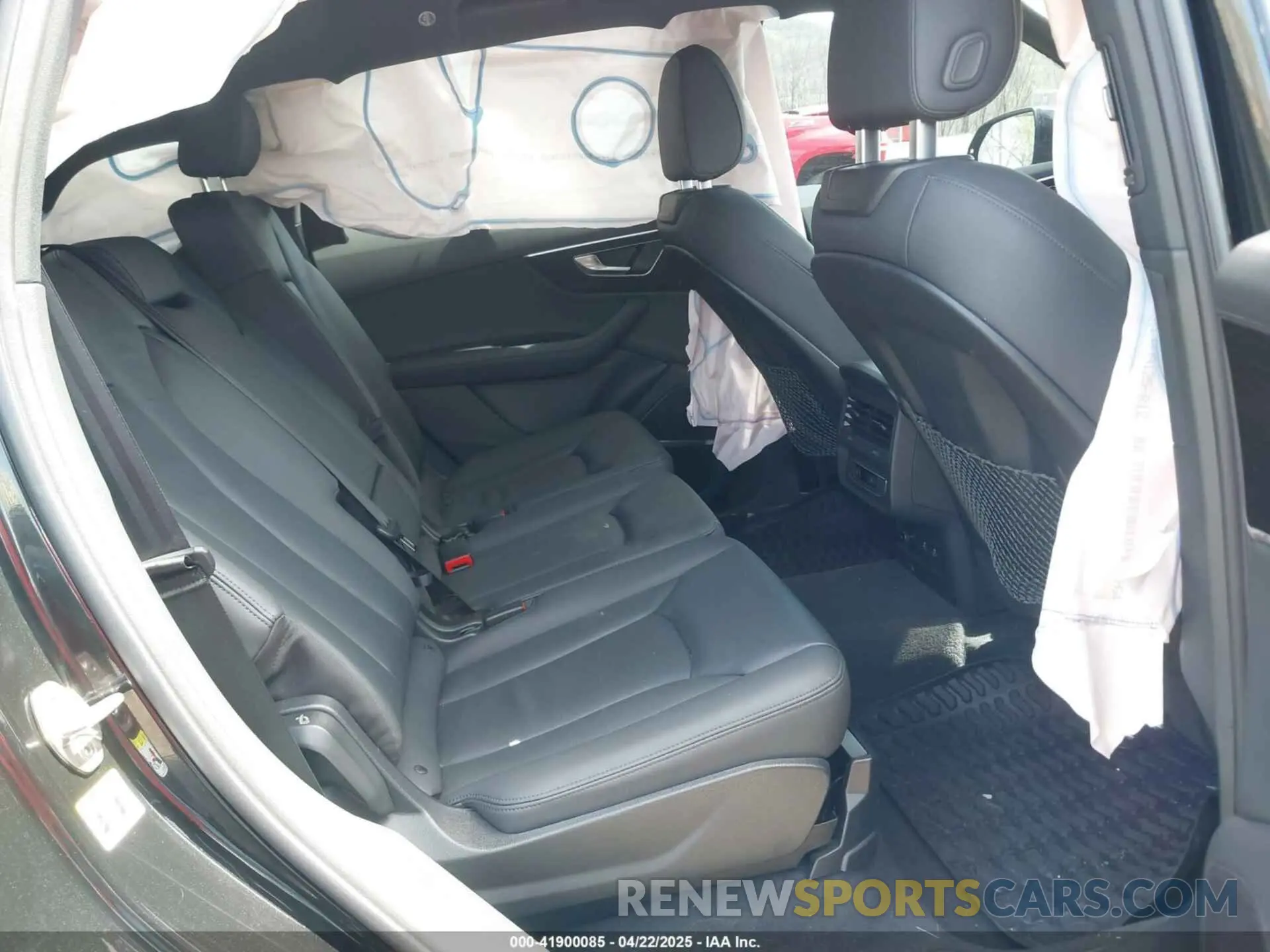 8 Фотография поврежденного автомобиля WA1LCBF77PD031019 AUDI Q7 2023