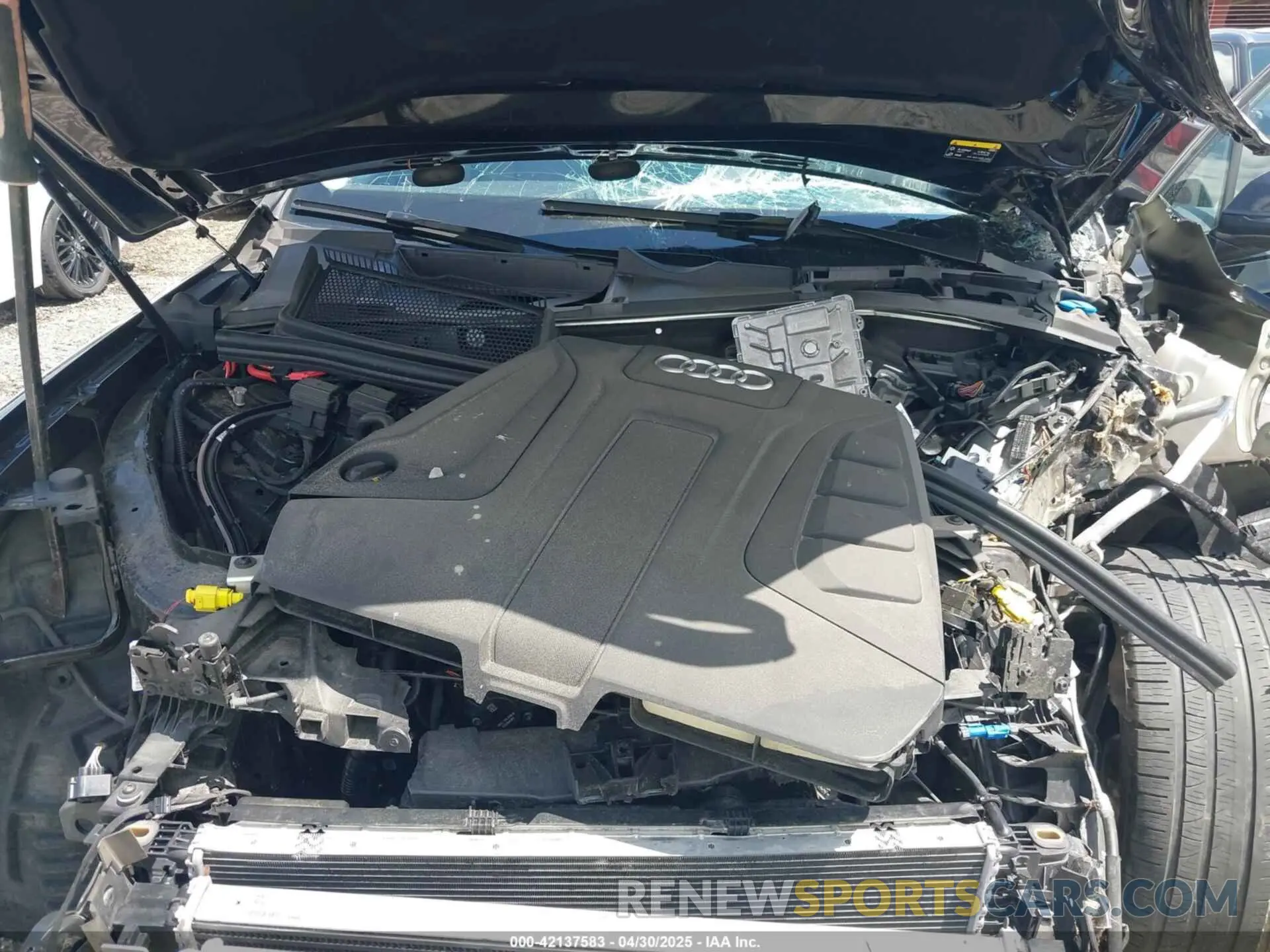 10 Photograph of a damaged car WA1LCBF7XPD007376 AUDI Q7 2023