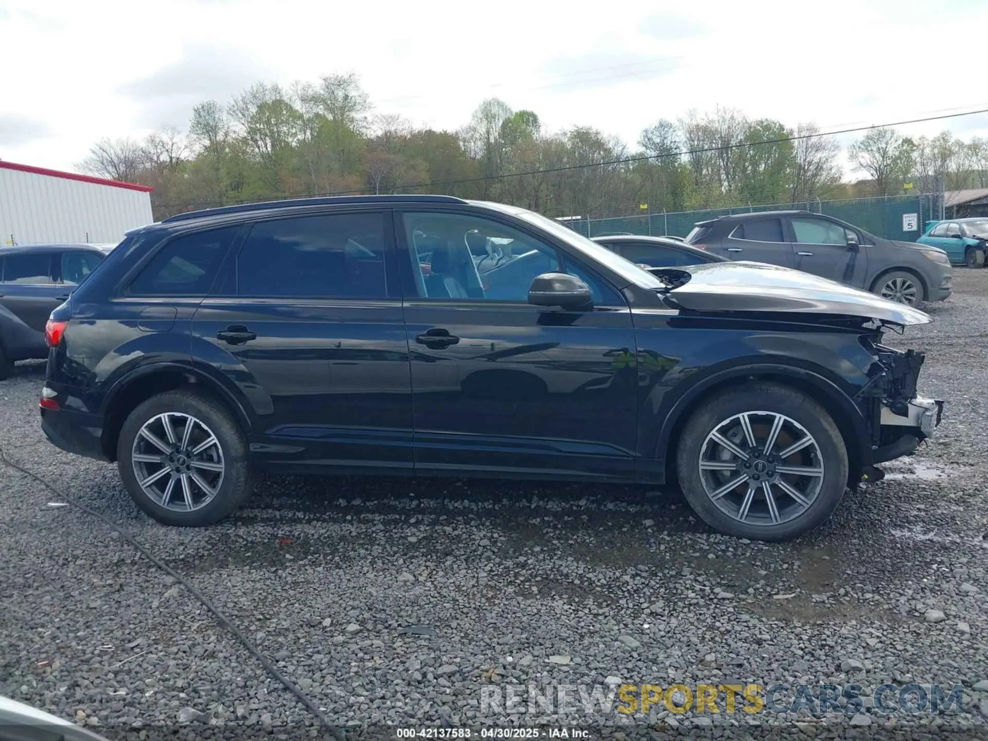 14 Photograph of a damaged car WA1LCBF7XPD007376 AUDI Q7 2023