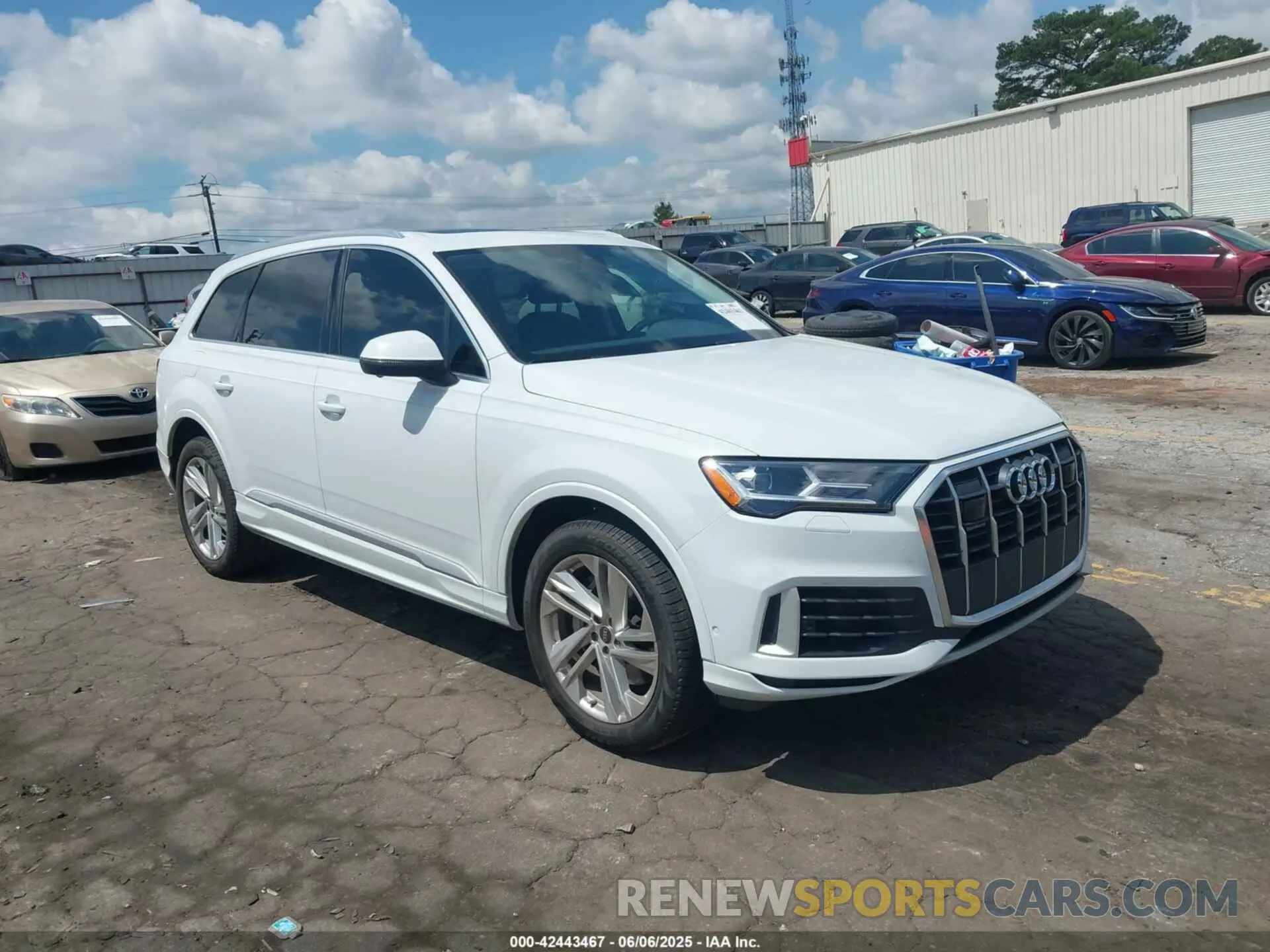 1 Photograph of a damaged car WA1LXBF70PD002269 AUDI Q7 2023