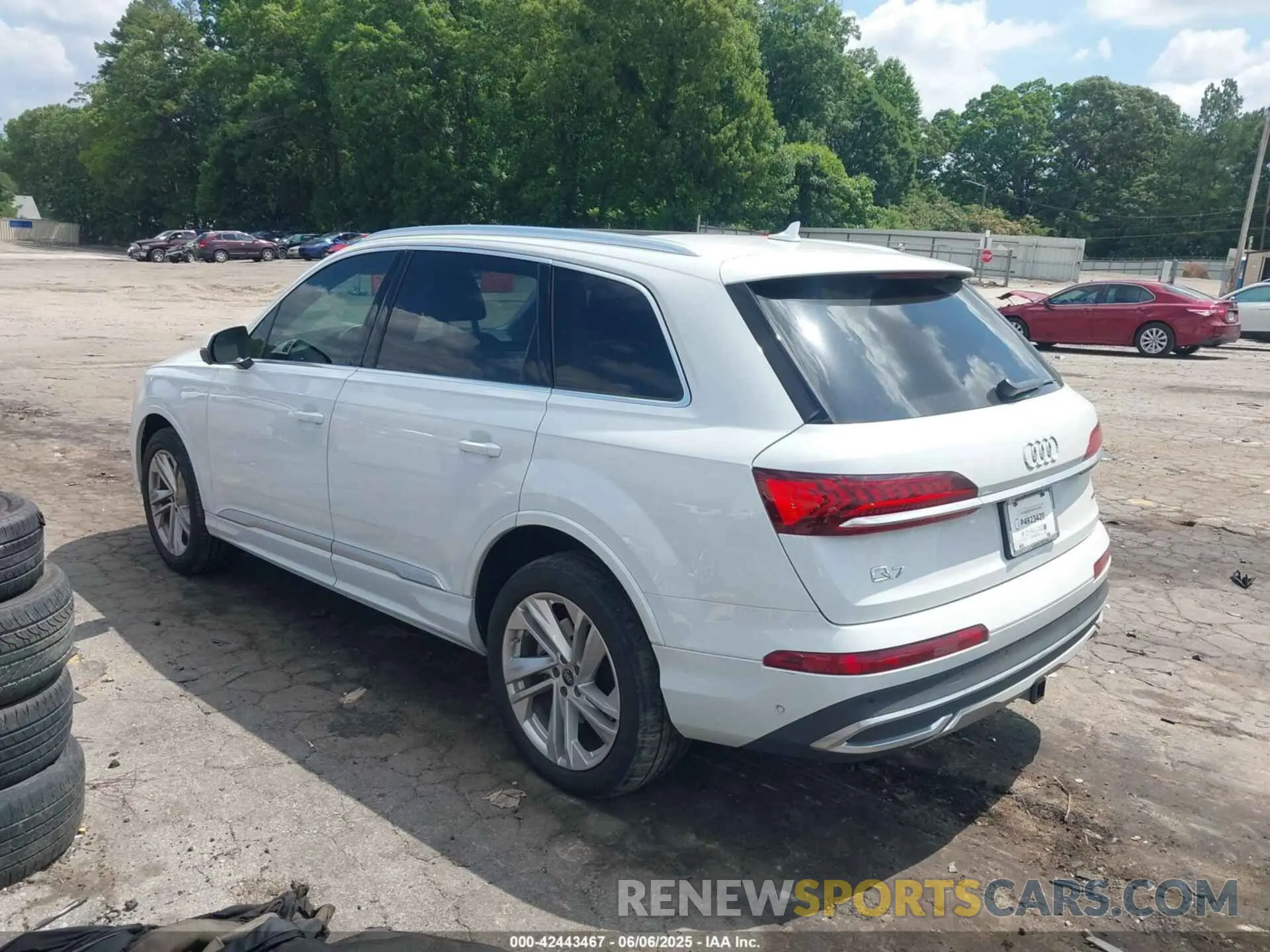 3 Photograph of a damaged car WA1LXBF70PD002269 AUDI Q7 2023