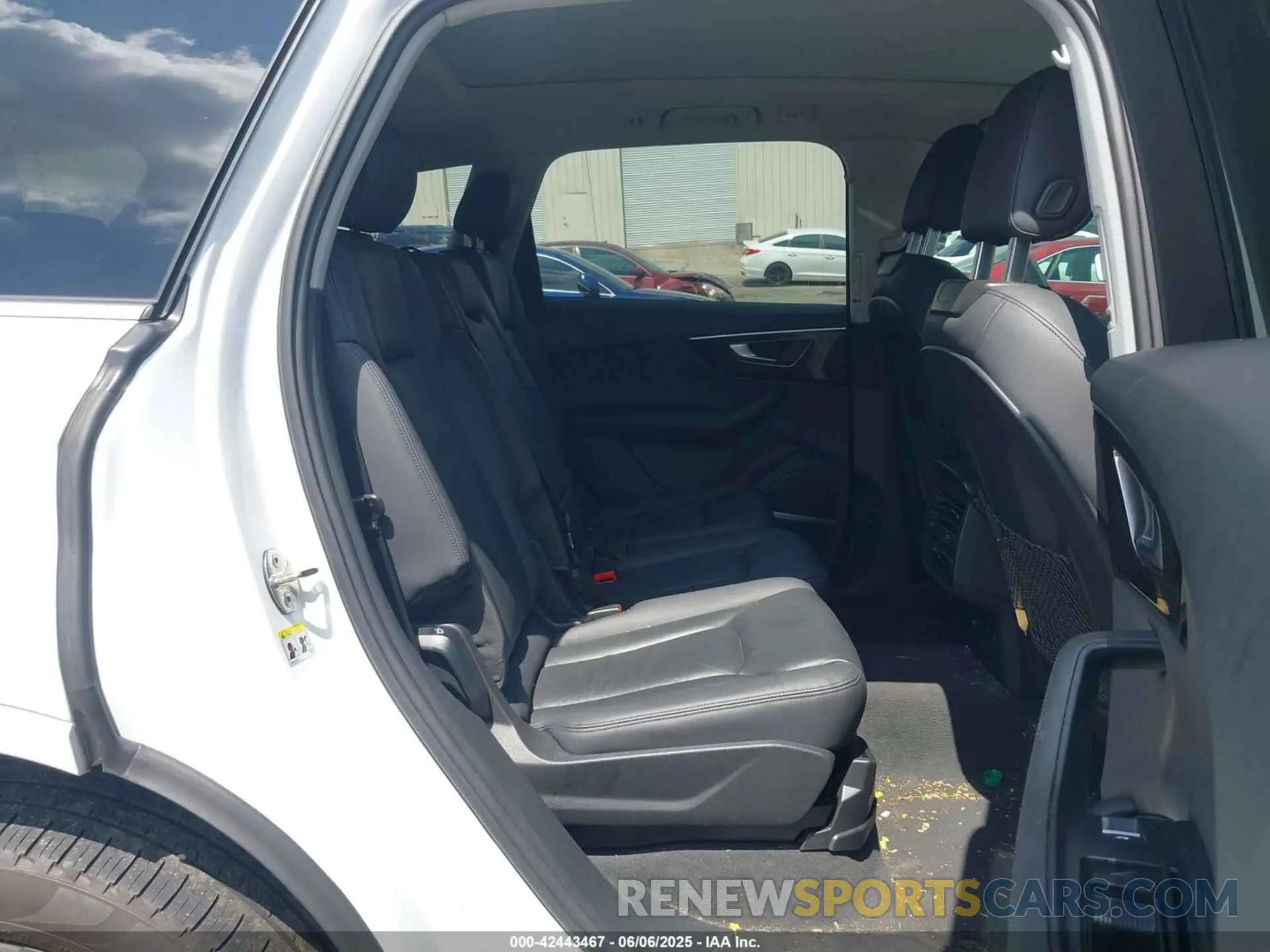 8 Photograph of a damaged car WA1LXBF70PD002269 AUDI Q7 2023