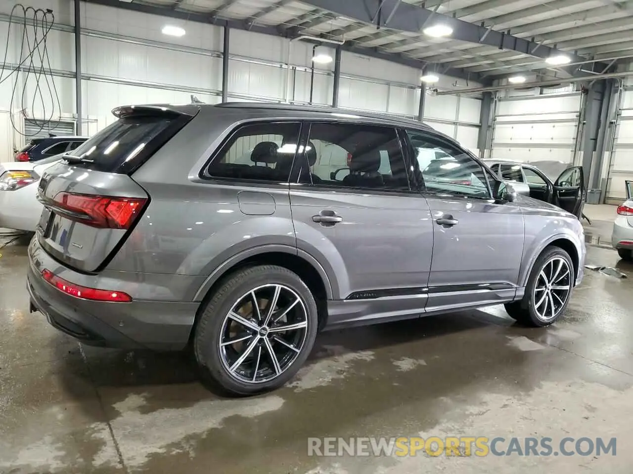 3 Photograph of a damaged car WA1LXBF70PD002417 AUDI Q7 2023
