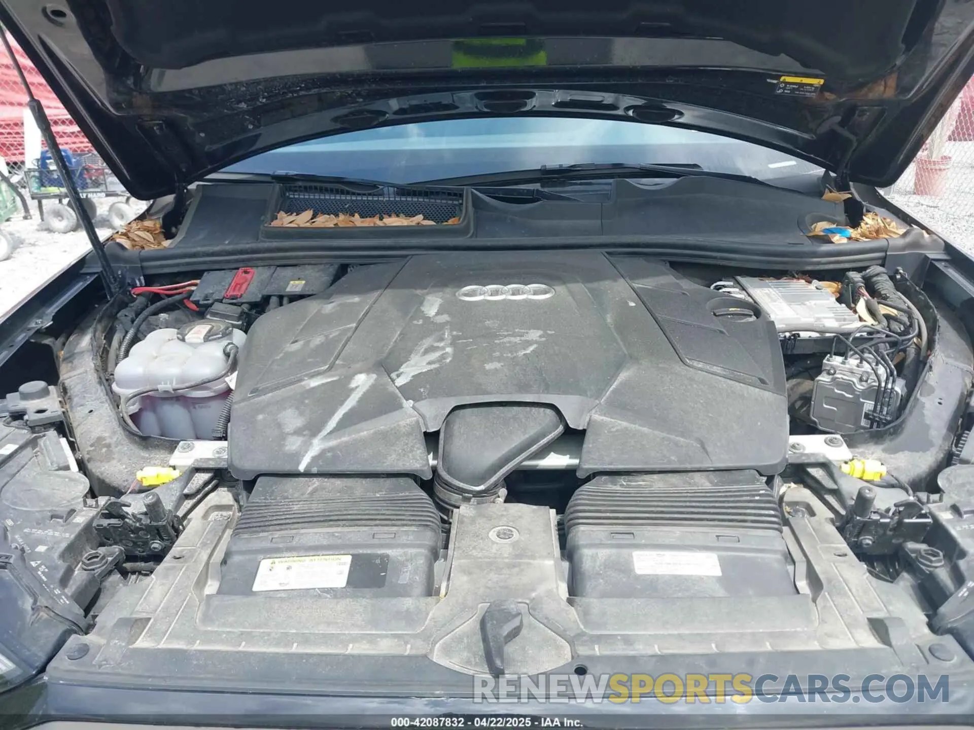 10 Фотография поврежденного автомобиля WA1LXBF70PD010789 AUDI Q7 2023