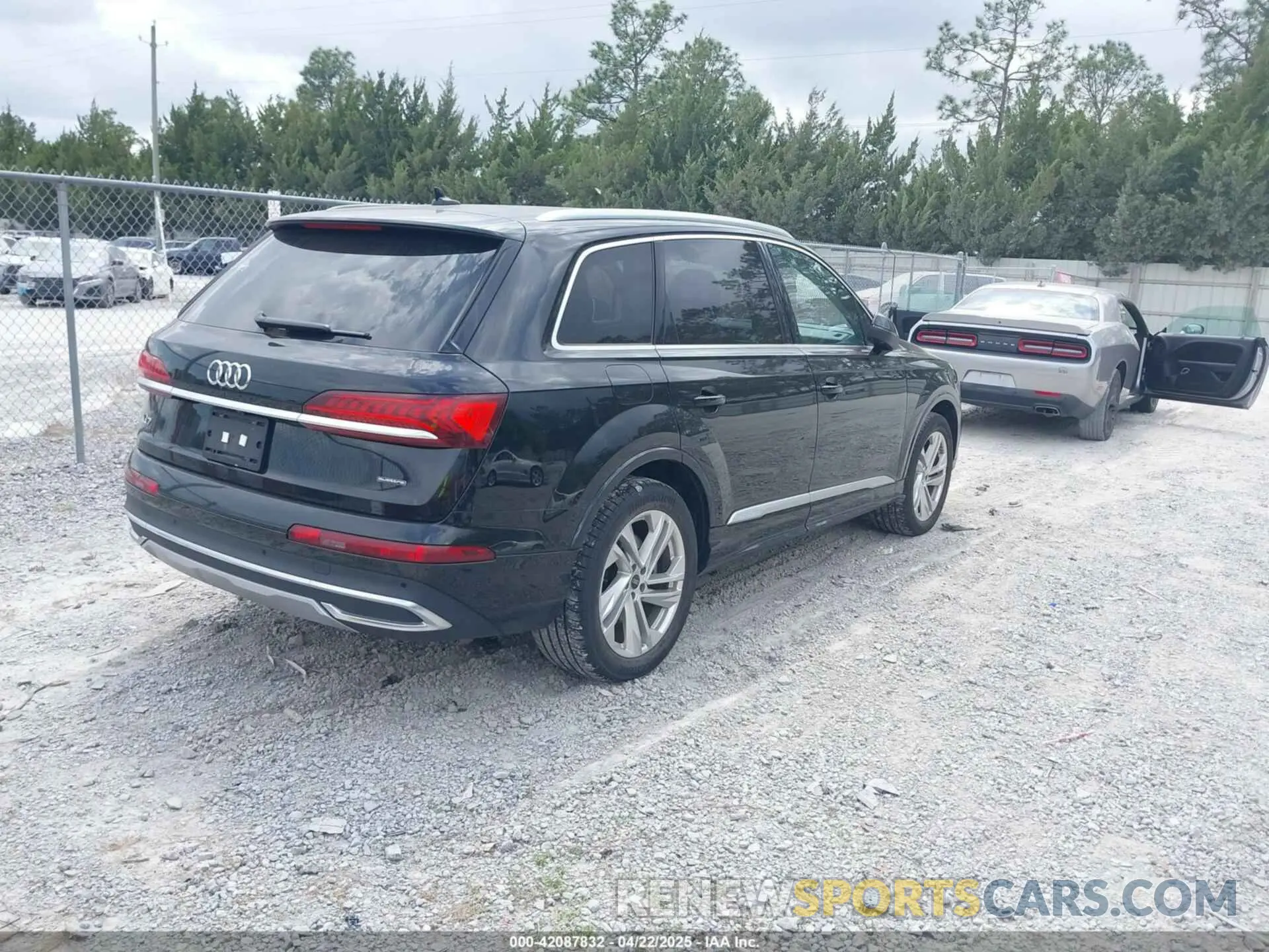 4 Фотография поврежденного автомобиля WA1LXBF70PD010789 AUDI Q7 2023