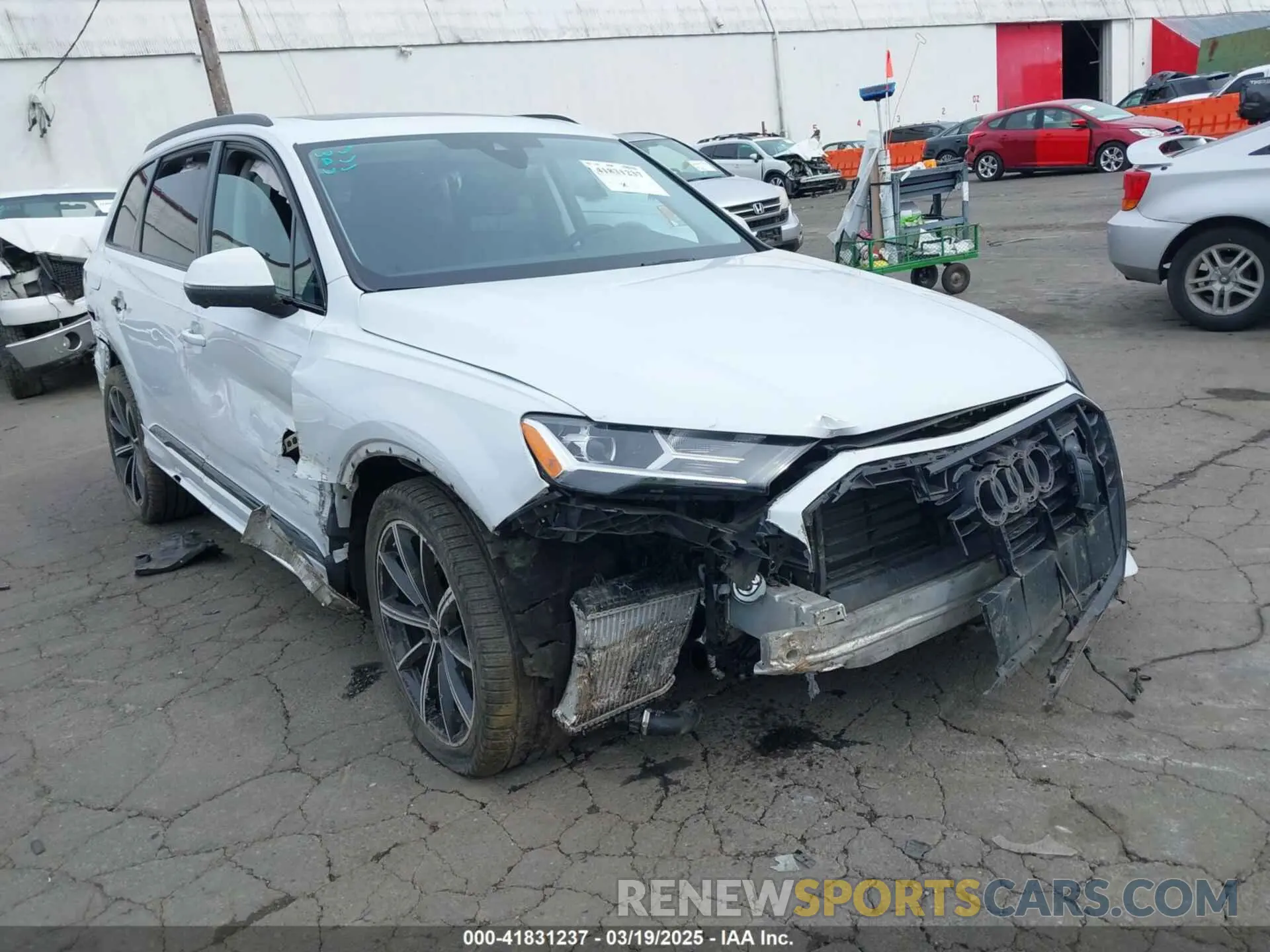 1 Photograph of a damaged car WA1LXBF73PD001777 AUDI Q7 2023