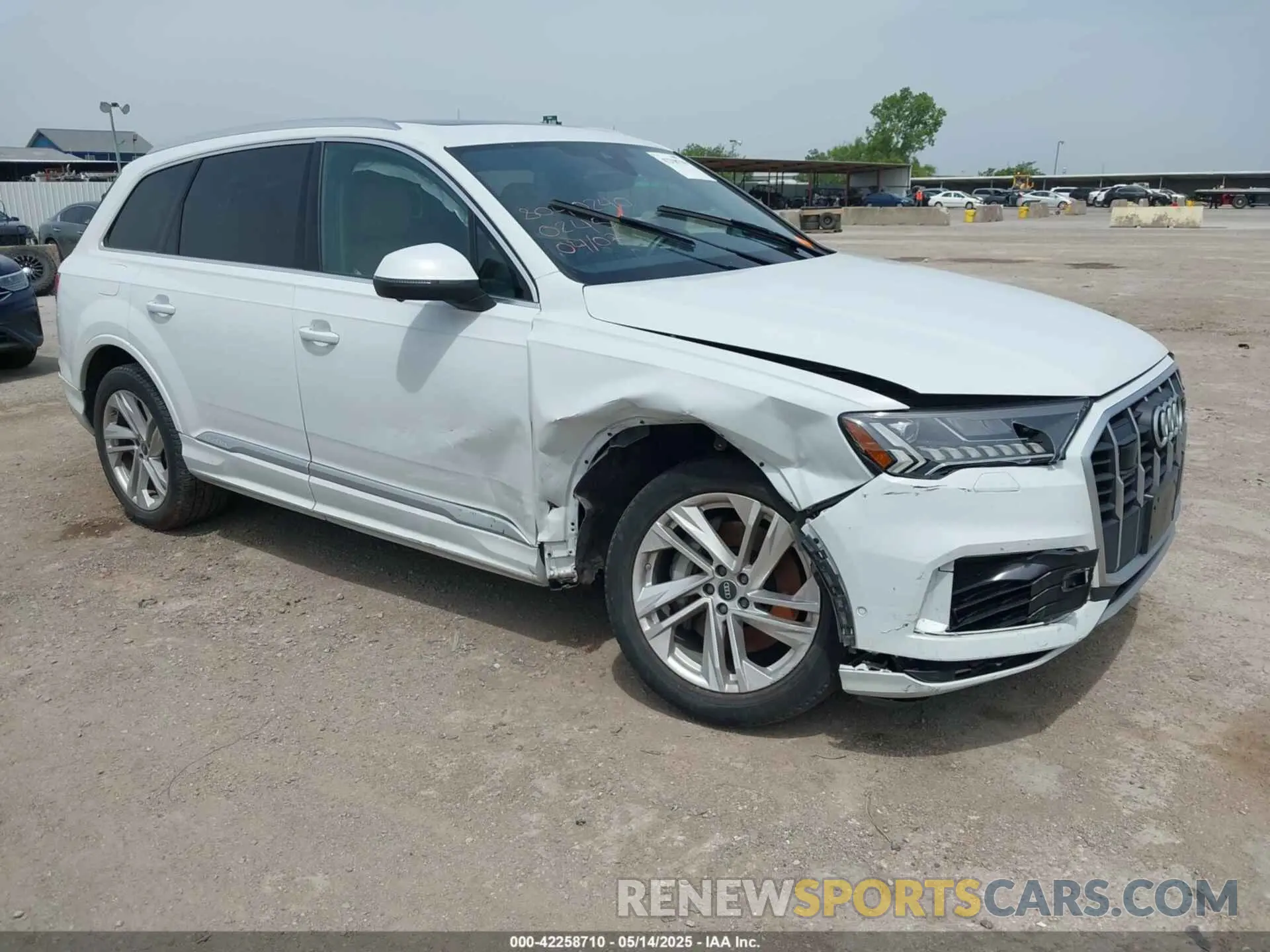 1 Photograph of a damaged car WA1LXBF76PD024521 AUDI Q7 2023