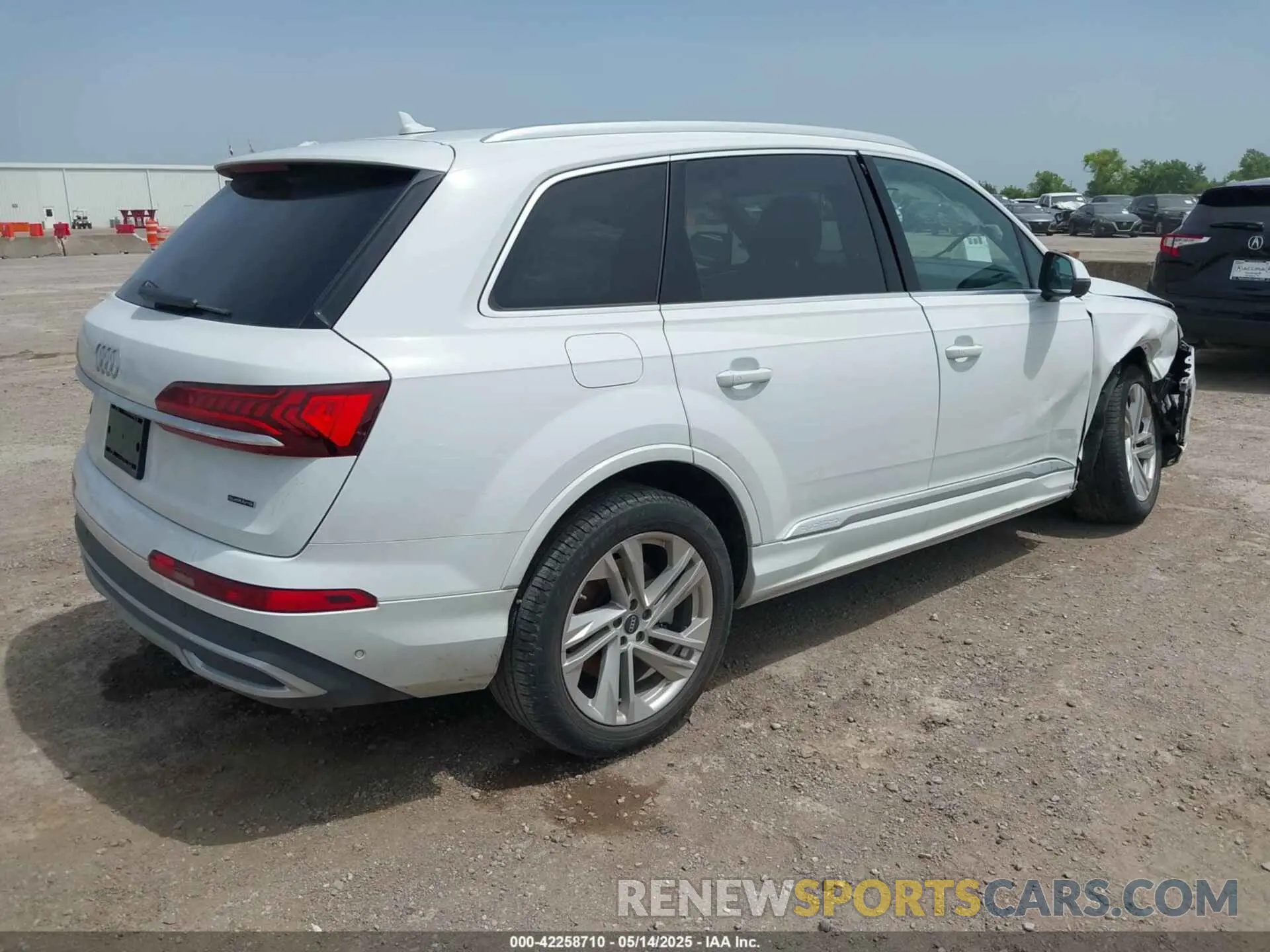 4 Photograph of a damaged car WA1LXBF76PD024521 AUDI Q7 2023