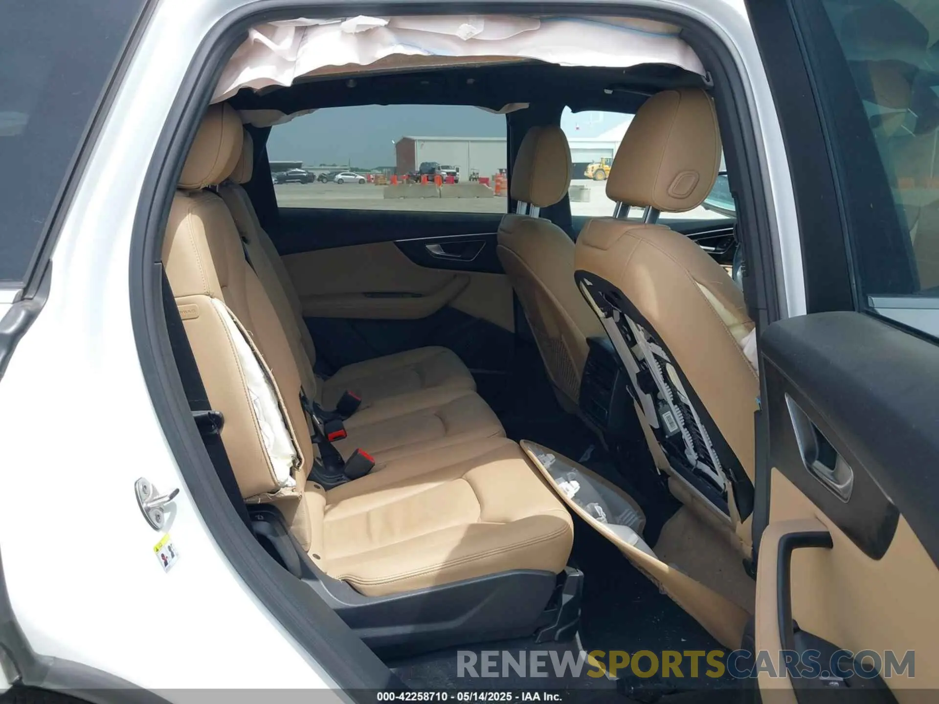 8 Photograph of a damaged car WA1LXBF76PD024521 AUDI Q7 2023