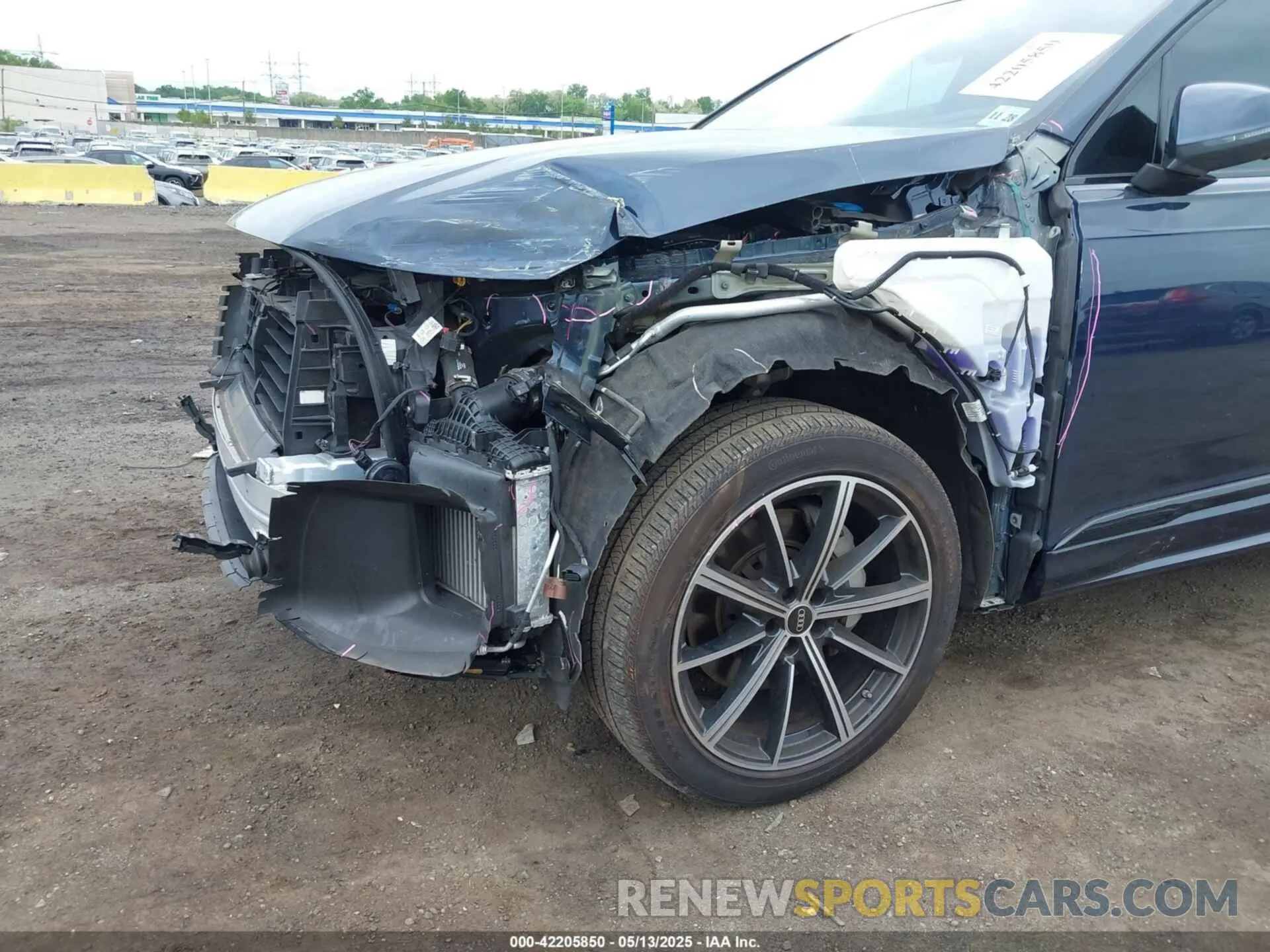 6 Photograph of a damaged car WA1LXBF77PD020848 AUDI Q7 2023