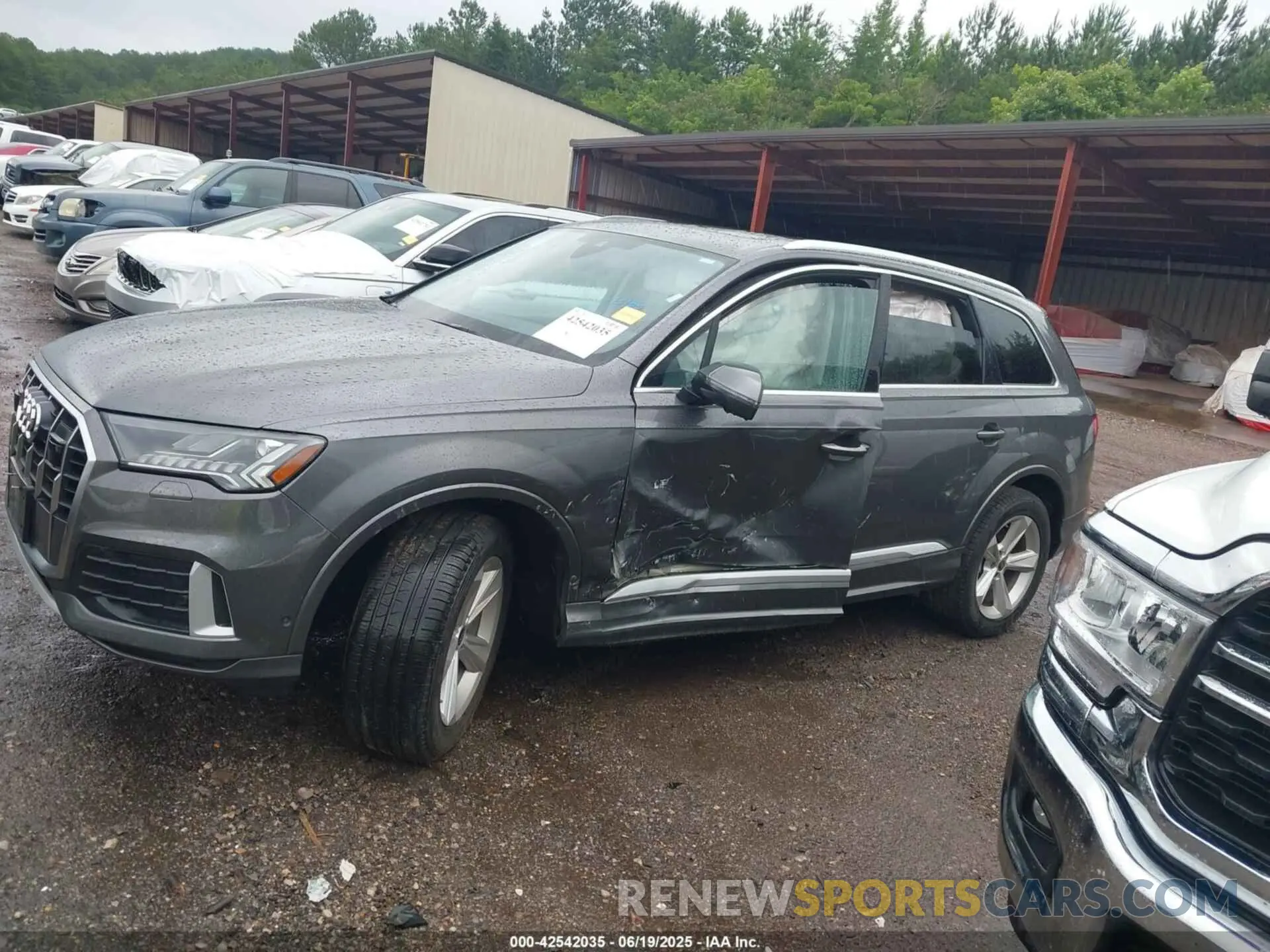 15 Photograph of a damaged car WA1LCBF72RD005639 AUDI Q7 2024