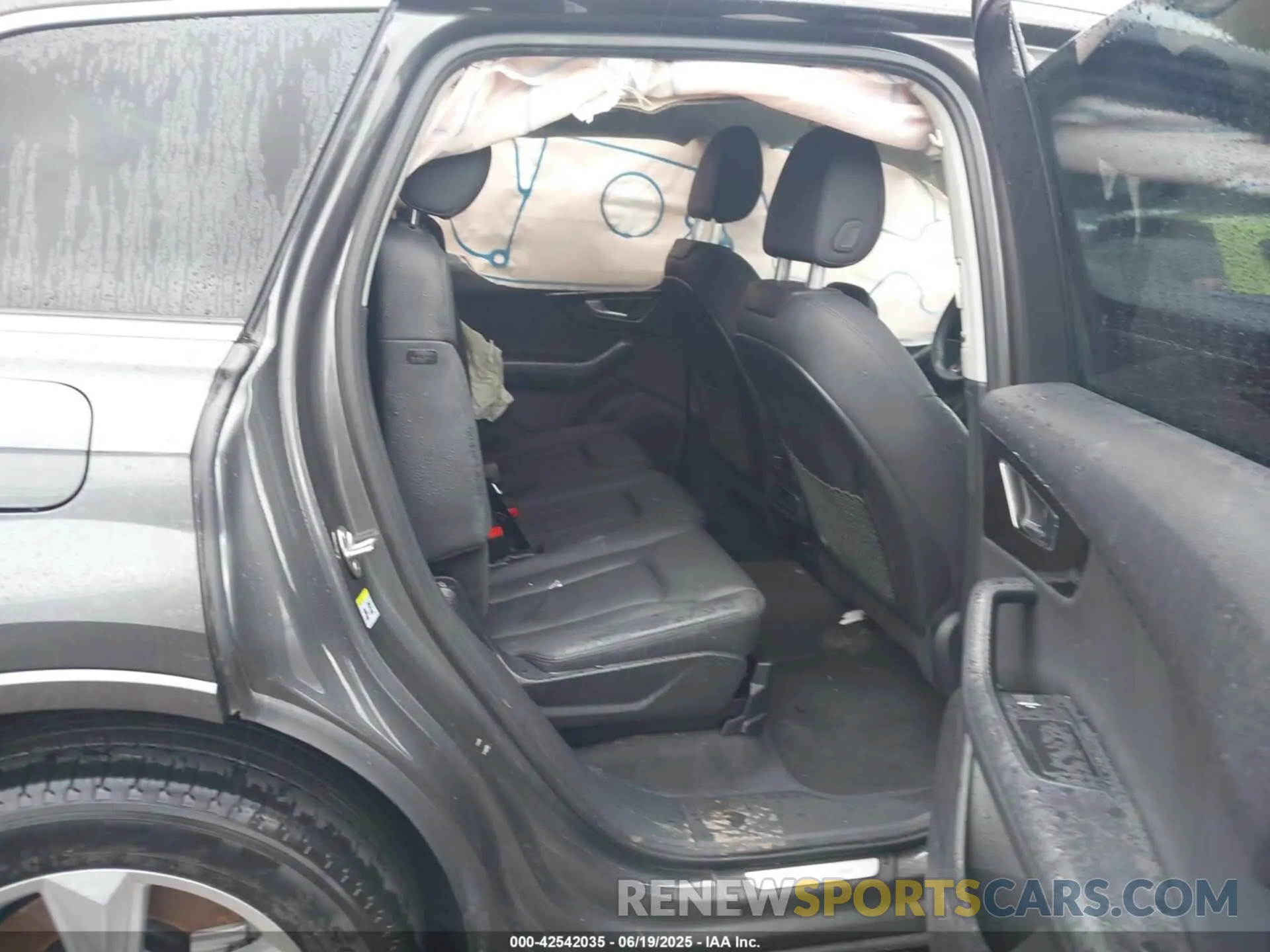 8 Photograph of a damaged car WA1LCBF72RD005639 AUDI Q7 2024