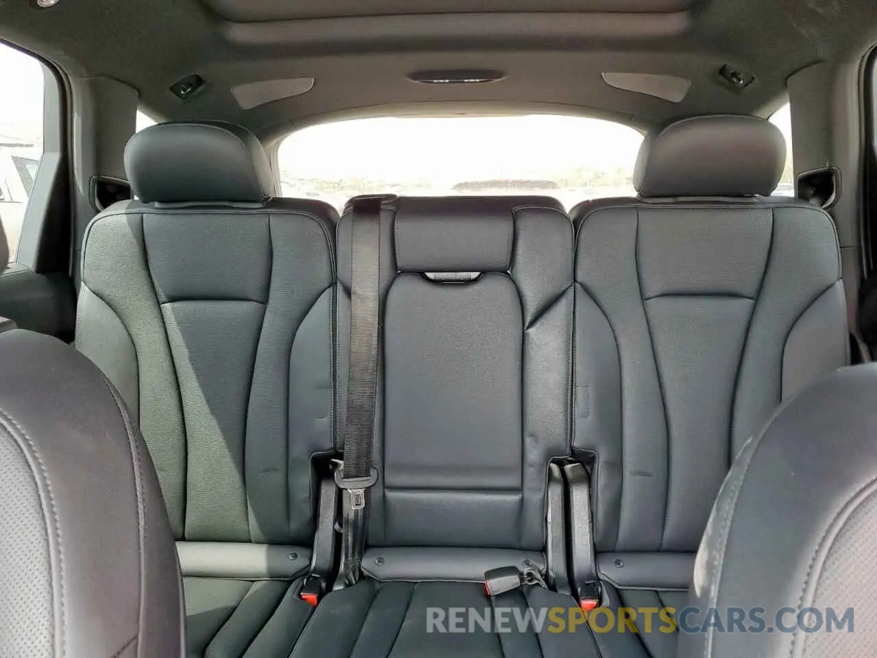 10 Photograph of a damaged car WA1LCBF74RD003777 AUDI Q7 2024