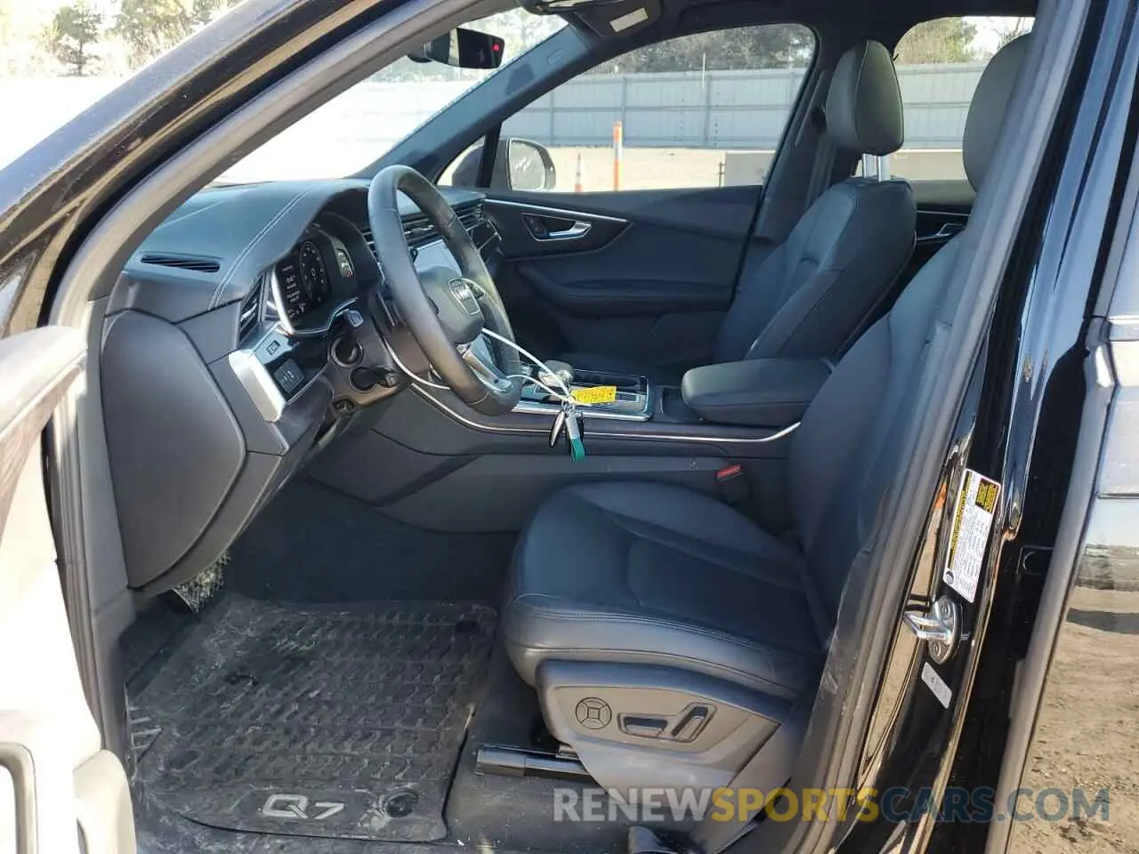 7 Photograph of a damaged car WA1LCBF75RD004677 AUDI Q7 2024