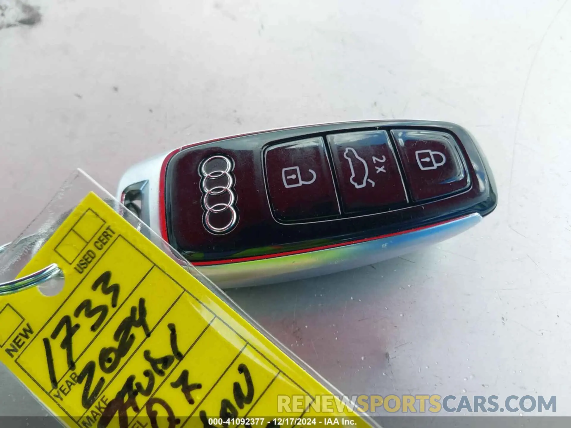 11 Фотография поврежденного автомобиля WA1LXBF70RD008723 AUDI Q7 2024