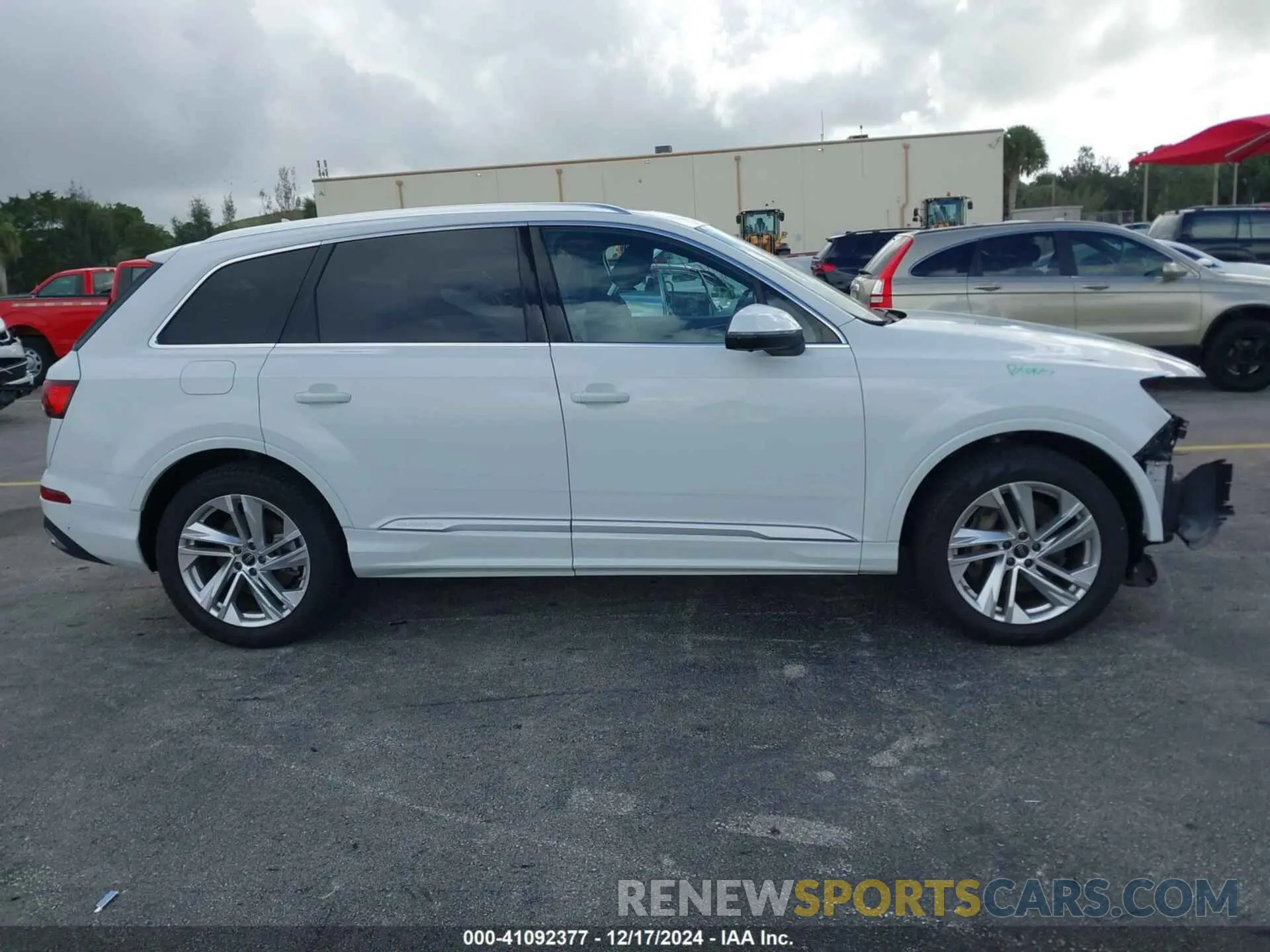 14 Фотография поврежденного автомобиля WA1LXBF70RD008723 AUDI Q7 2024