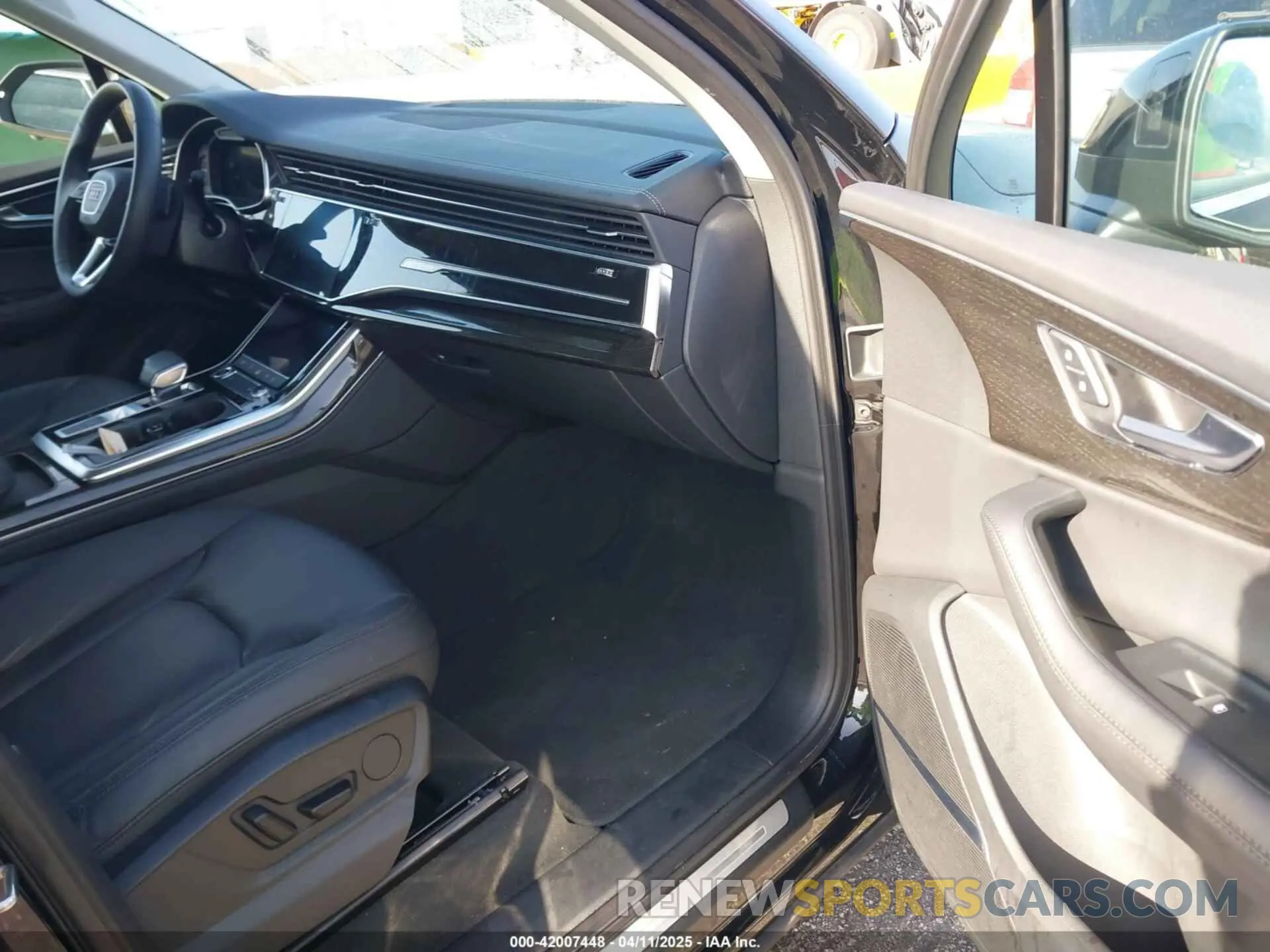 5 Photograph of a damaged car WA1LXBF76RD008242 AUDI Q7 2024