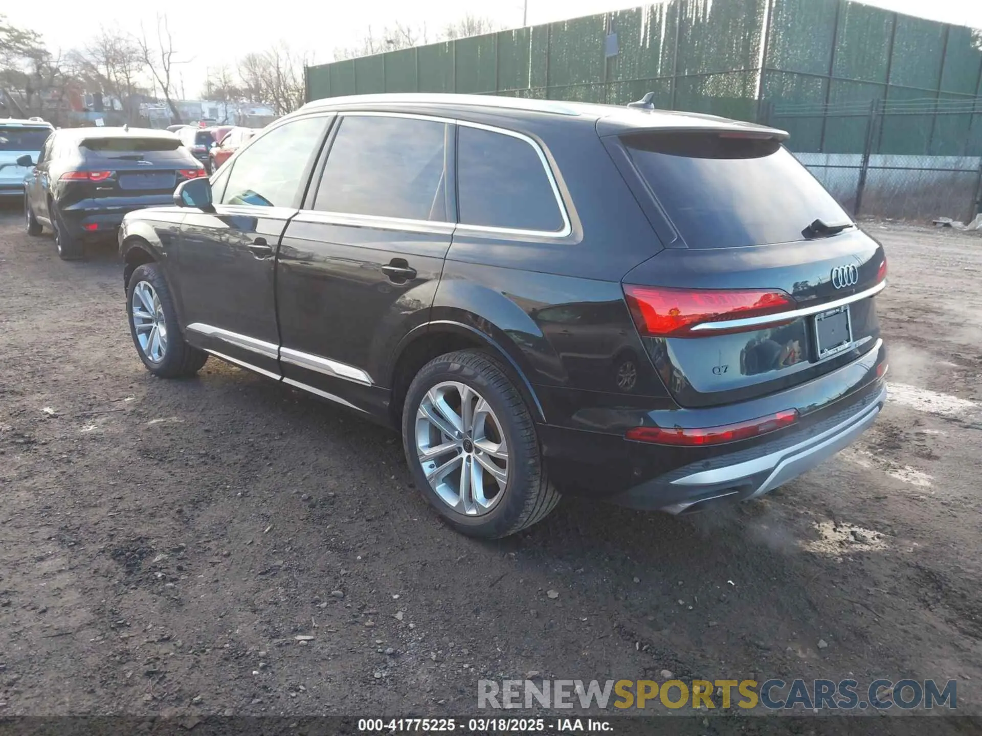 3 Фотография поврежденного автомобиля WA1ACBF7XSD020452 AUDI Q7 2025