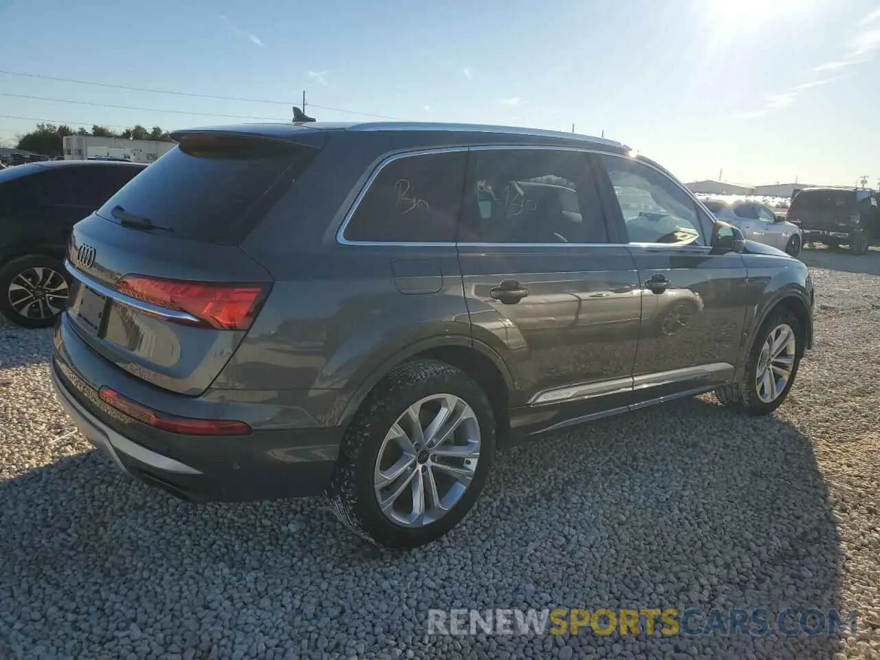 3 Фотография поврежденного автомобиля WA1LCBF7XSD008665 AUDI Q7 2025