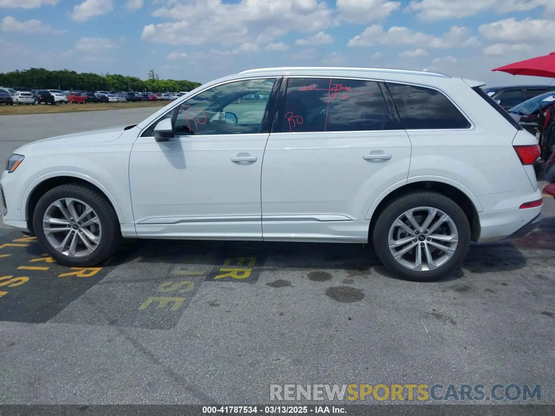 14 Photograph of a damaged car WA1LVBF70SD014968 AUDI Q7 2025