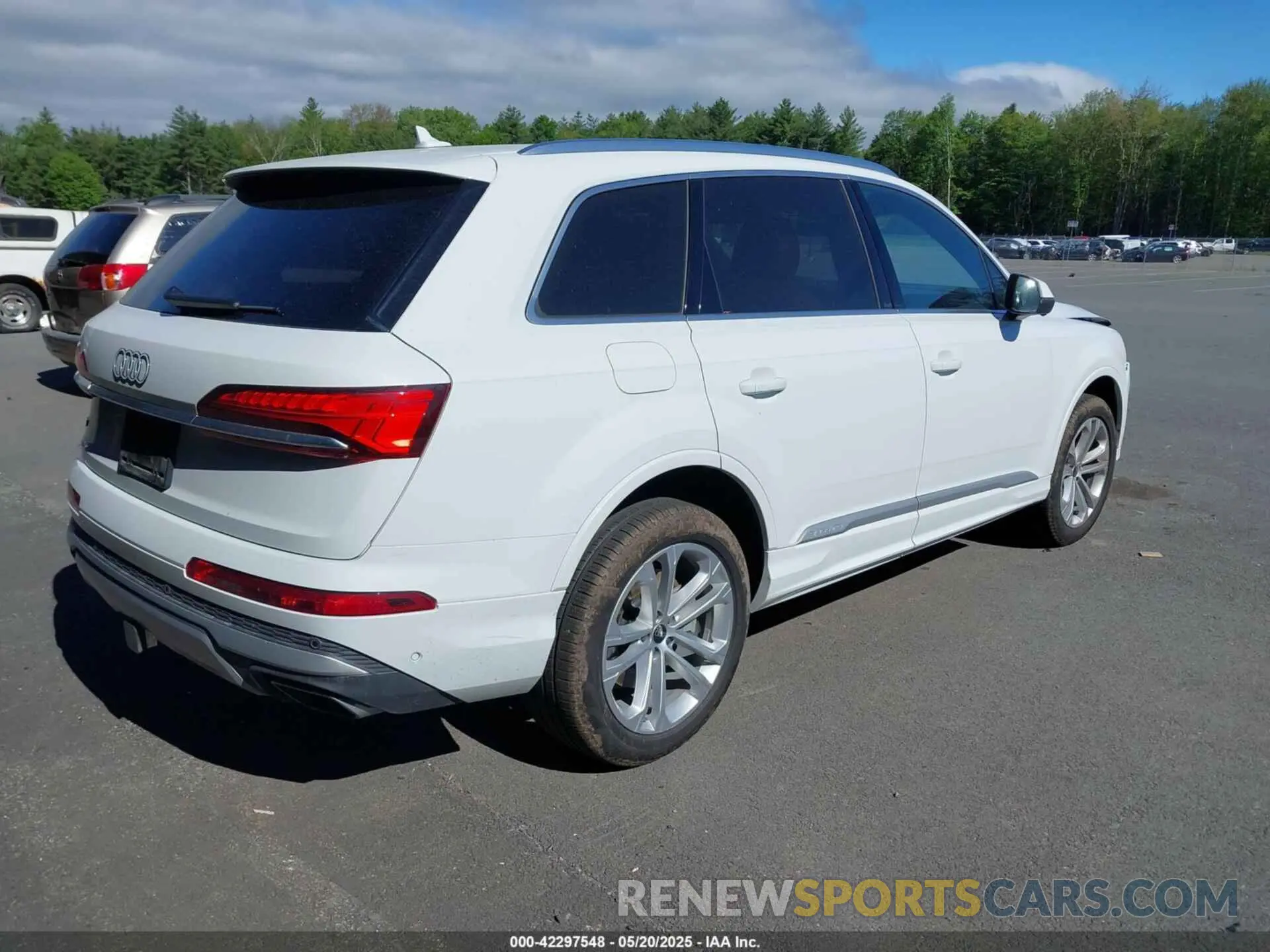 4 Фотография поврежденного автомобиля WA1LVBF73SD010641 AUDI Q7 2025
