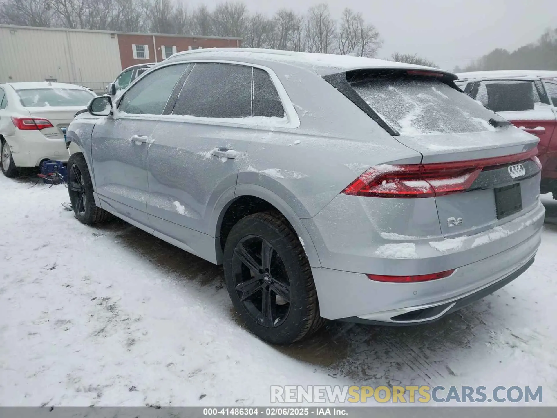 3 Фотография поврежденного автомобиля WA1AVAF10KD011727 AUDI Q8 2019