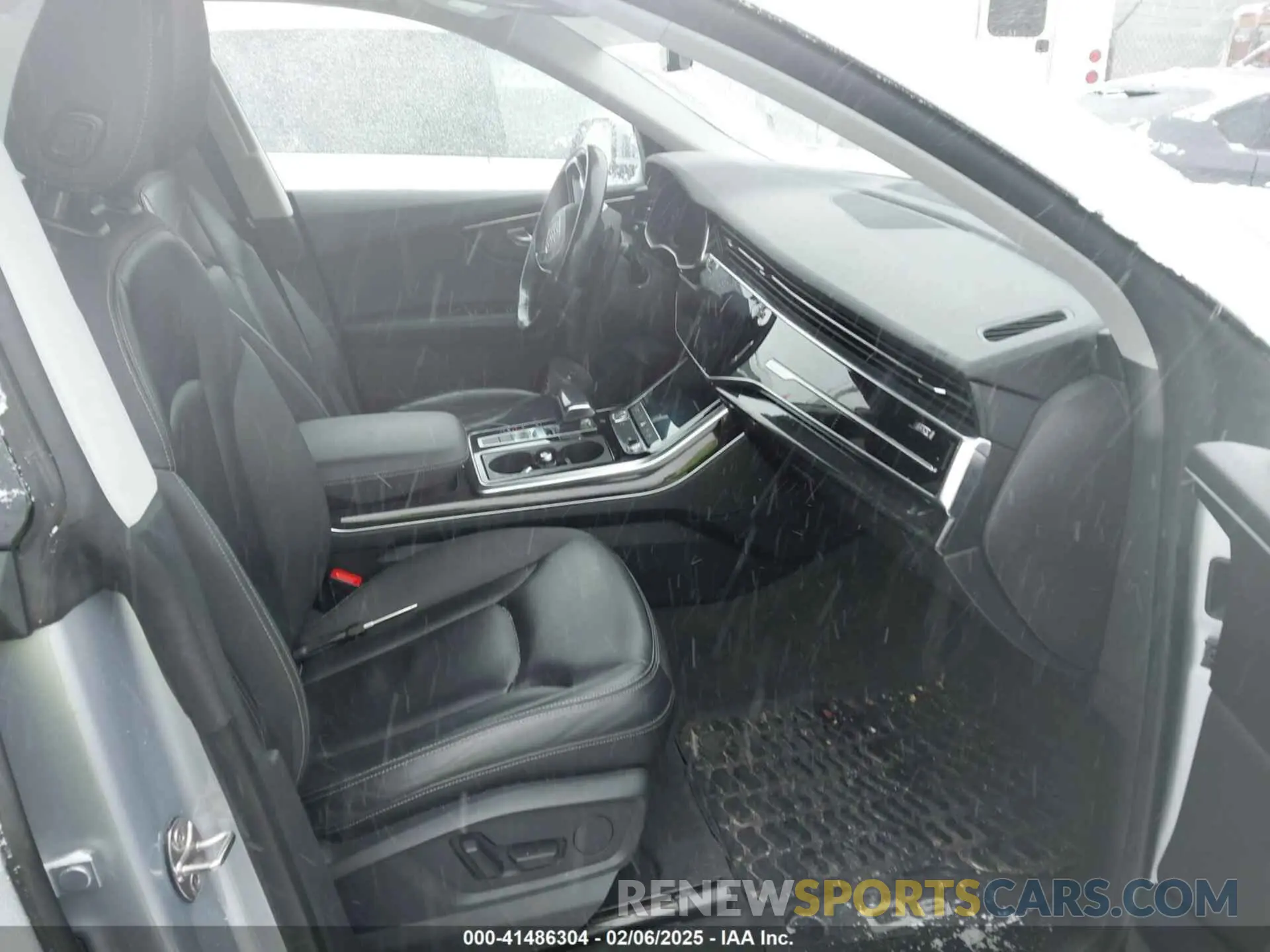 5 Фотография поврежденного автомобиля WA1AVAF10KD011727 AUDI Q8 2019