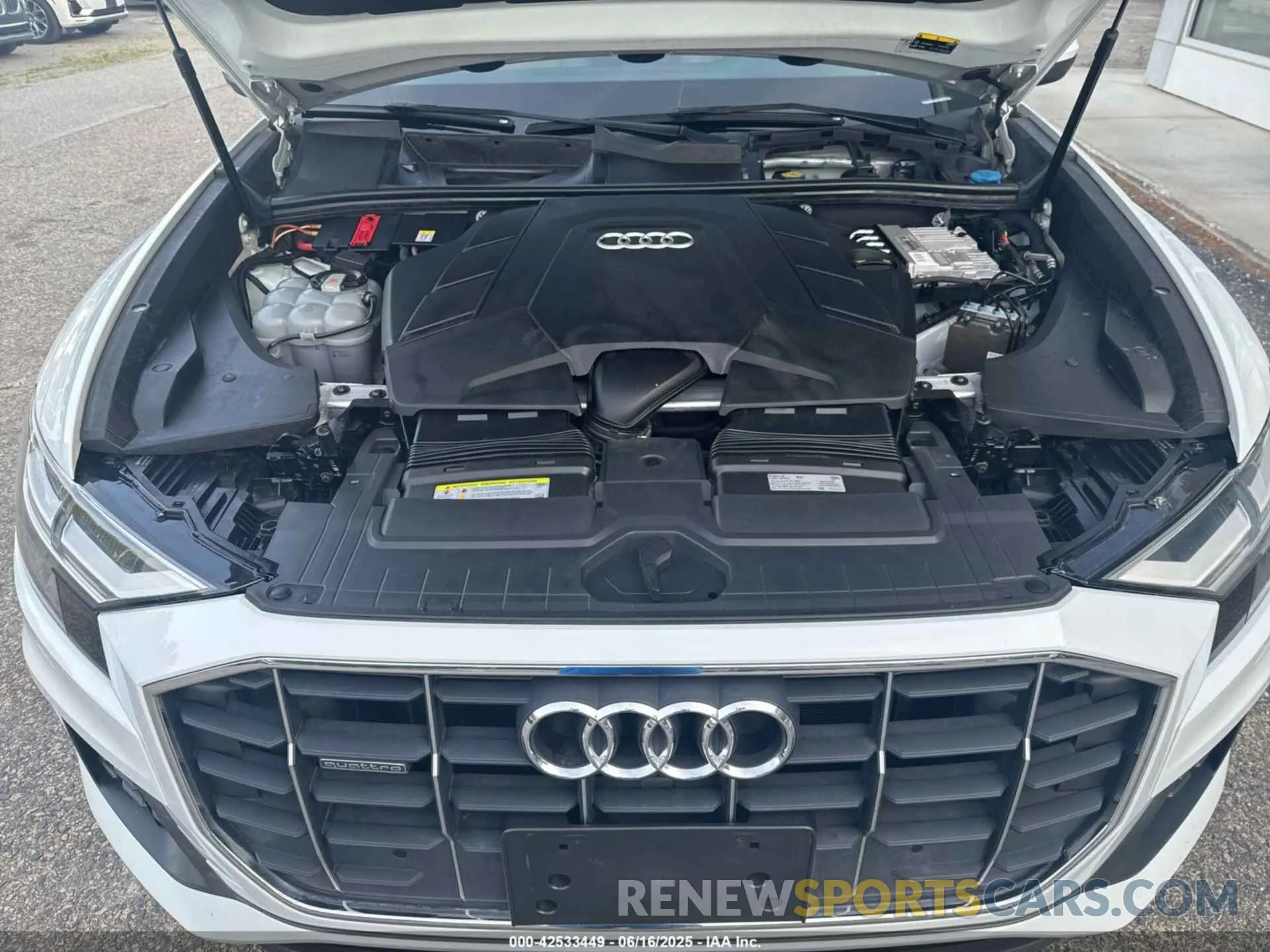 10 Фотография поврежденного автомобиля WA1AVAF12KD018856 AUDI Q8 2019
