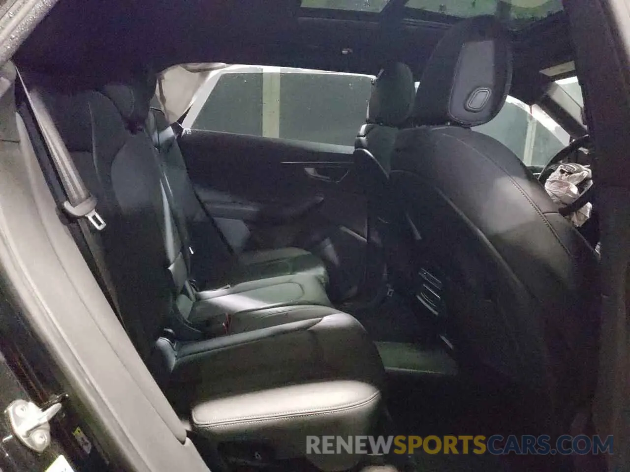 11 Photograph of a damaged car WA1AVAF18KD009434 AUDI Q8 2019