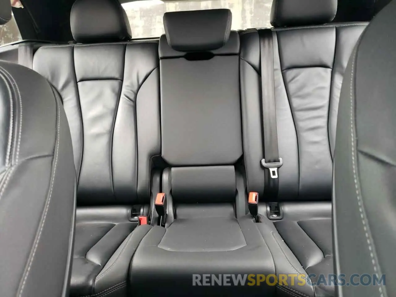 10 Фотография поврежденного автомобиля WA1AVAF19KD016537 AUDI Q8 2019