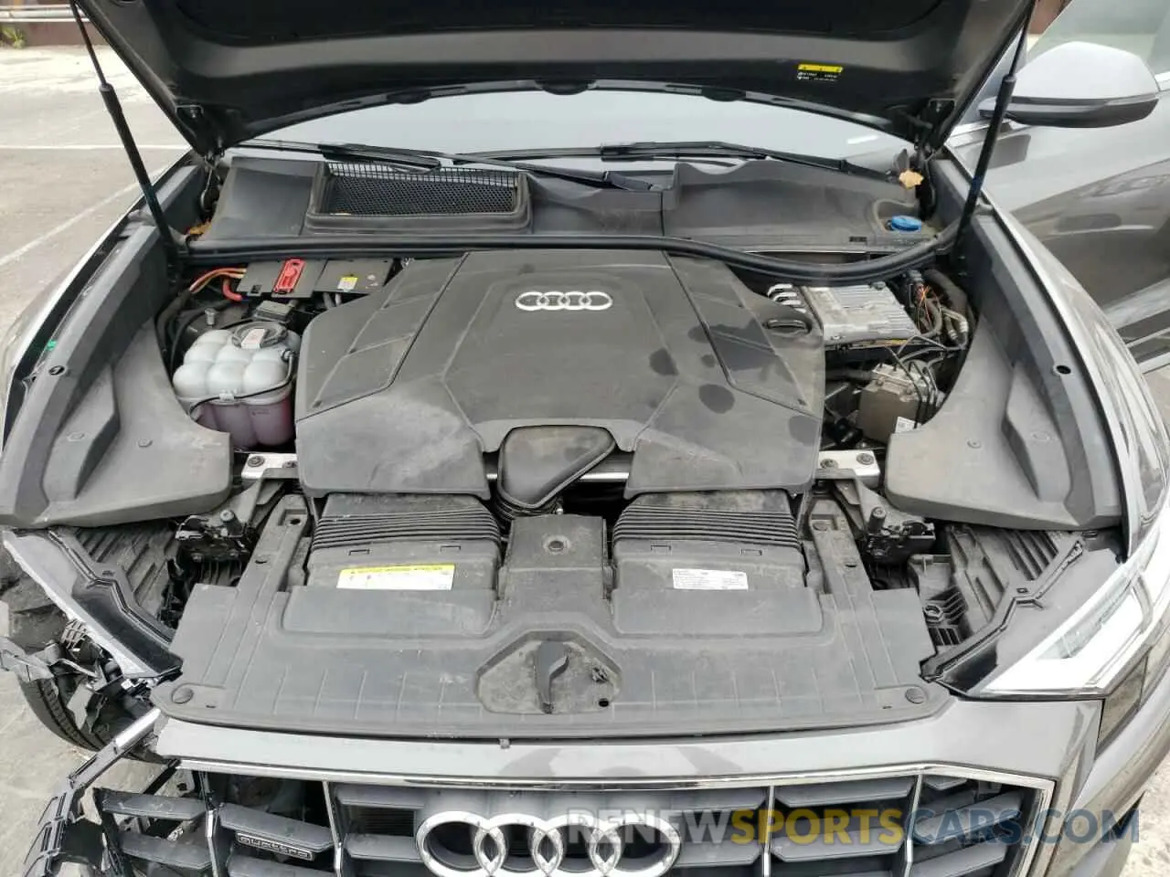 12 Фотография поврежденного автомобиля WA1AVAF19KD016537 AUDI Q8 2019