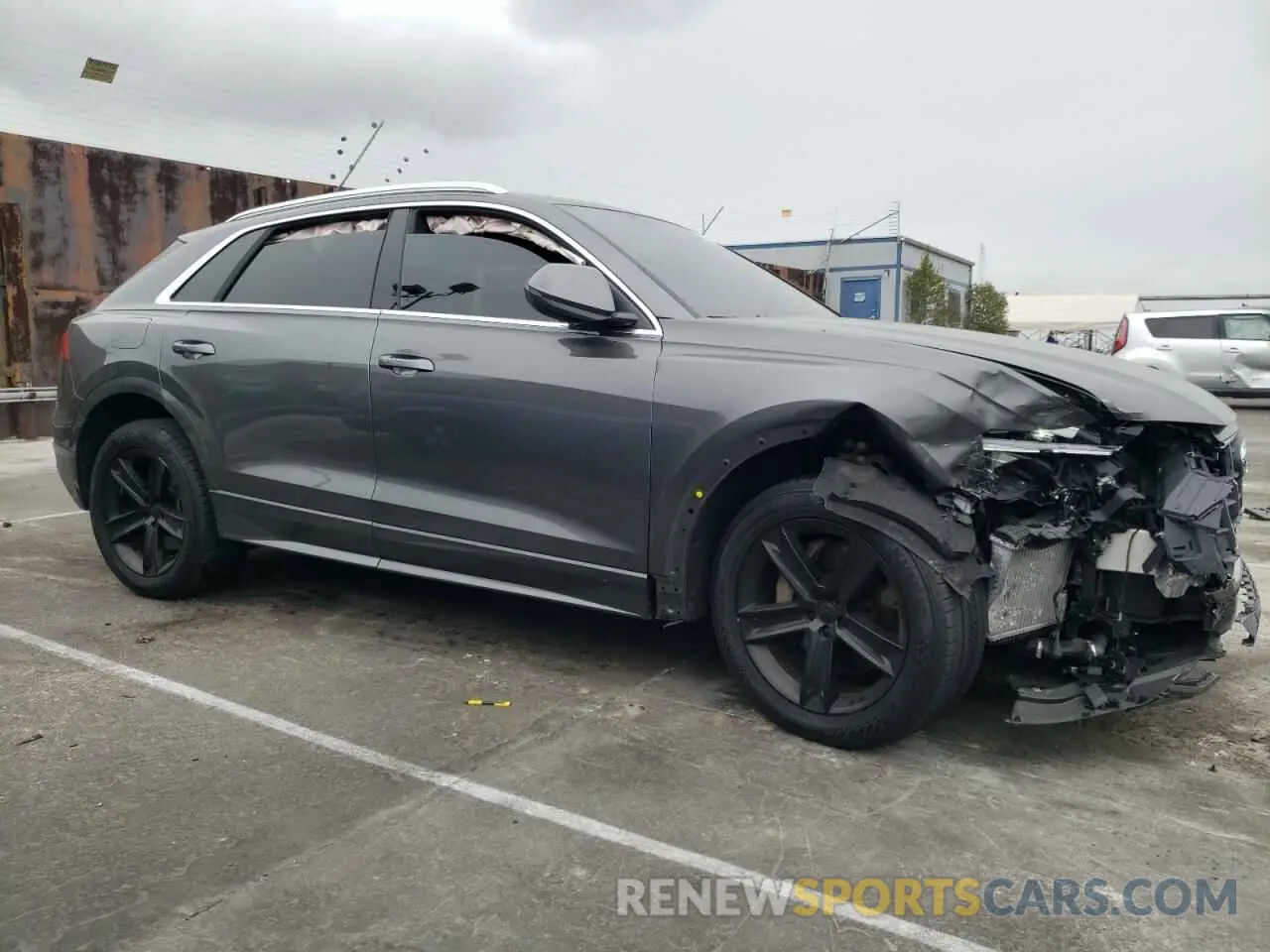 4 Фотография поврежденного автомобиля WA1AVAF19KD016537 AUDI Q8 2019