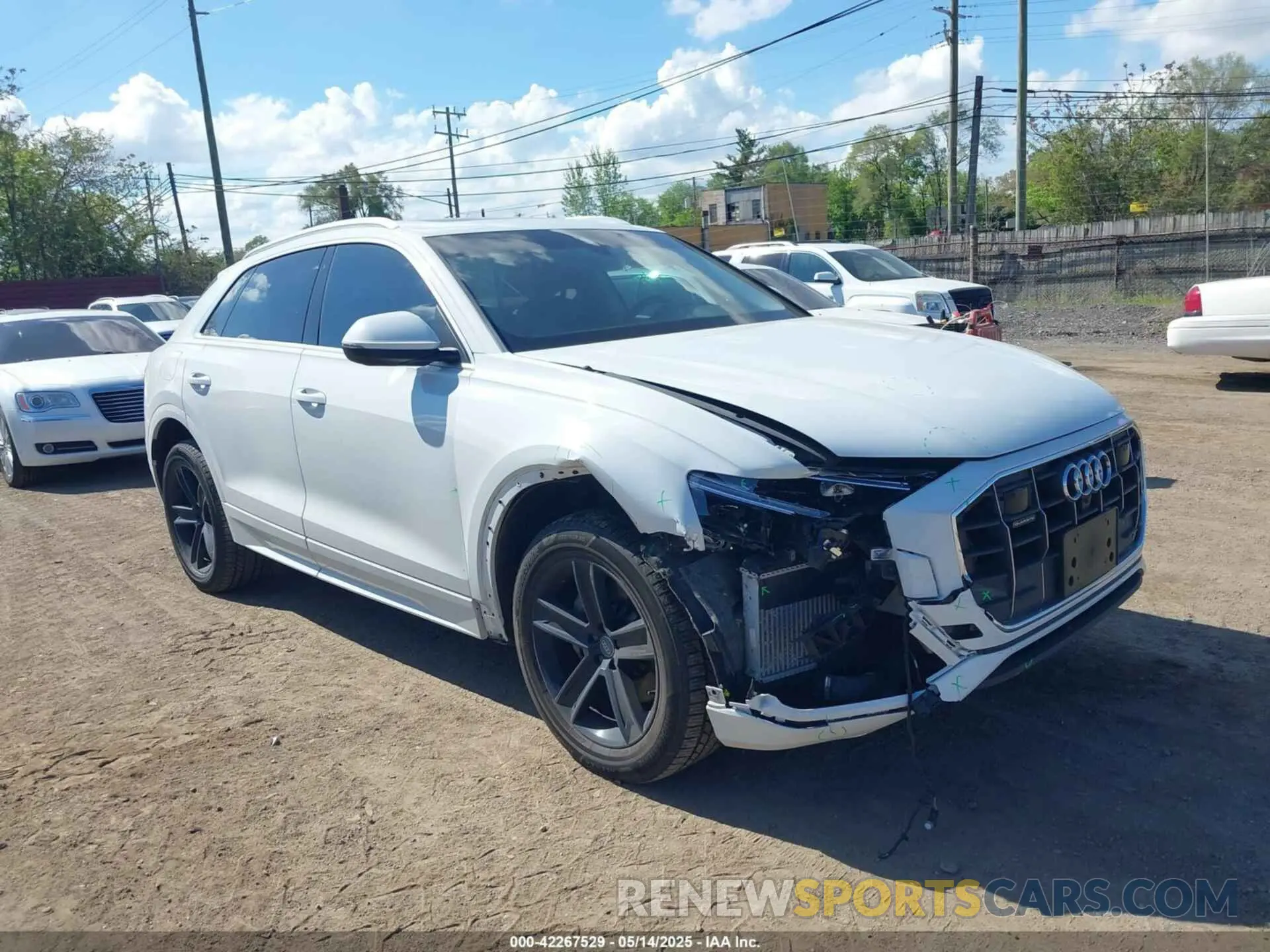 1 Фотография поврежденного автомобиля WA1AVAF1XKD014411 AUDI Q8 2019
