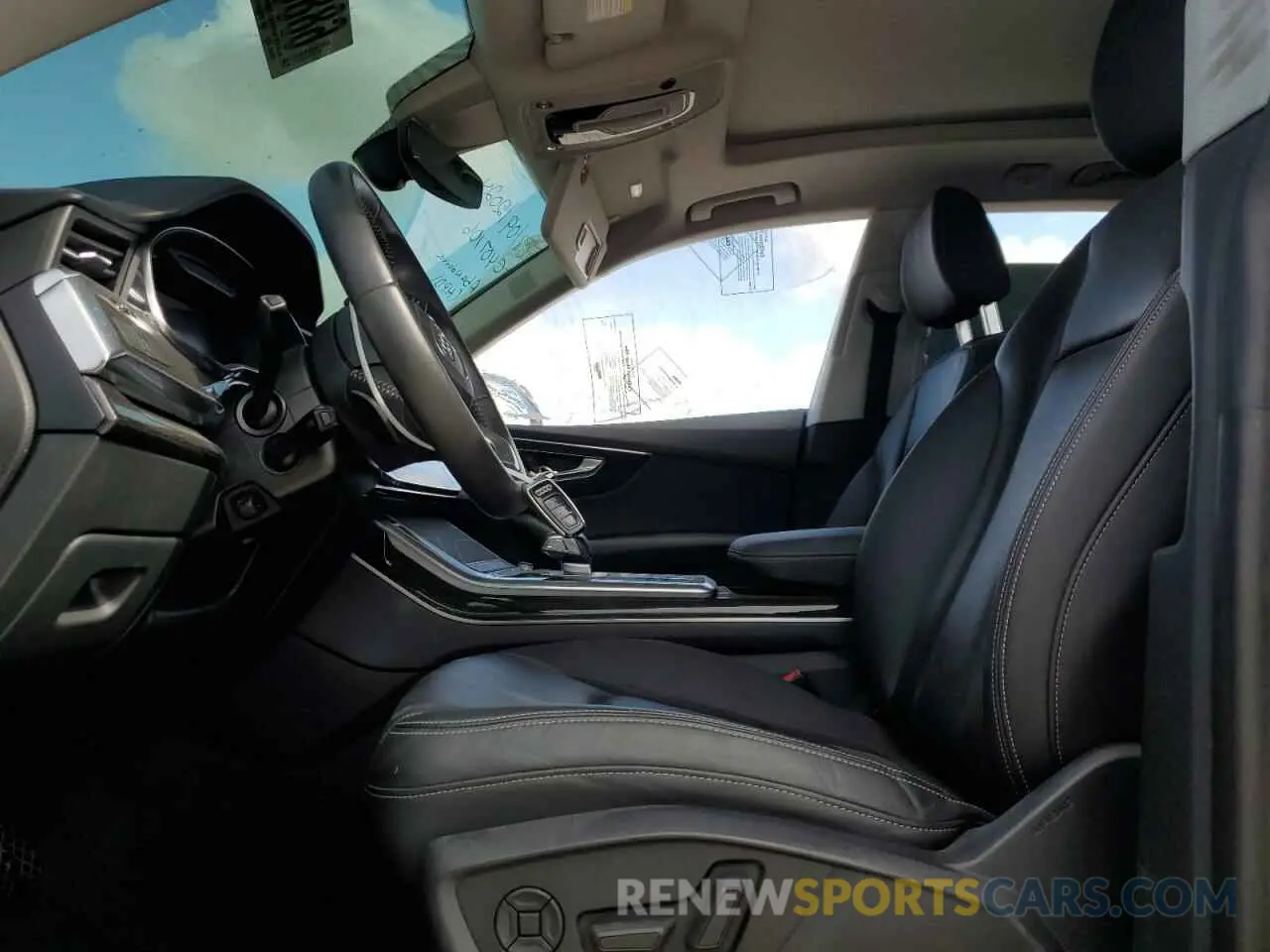 7 Фотография поврежденного автомобиля WA1BVAF12KD043583 AUDI Q8 2019