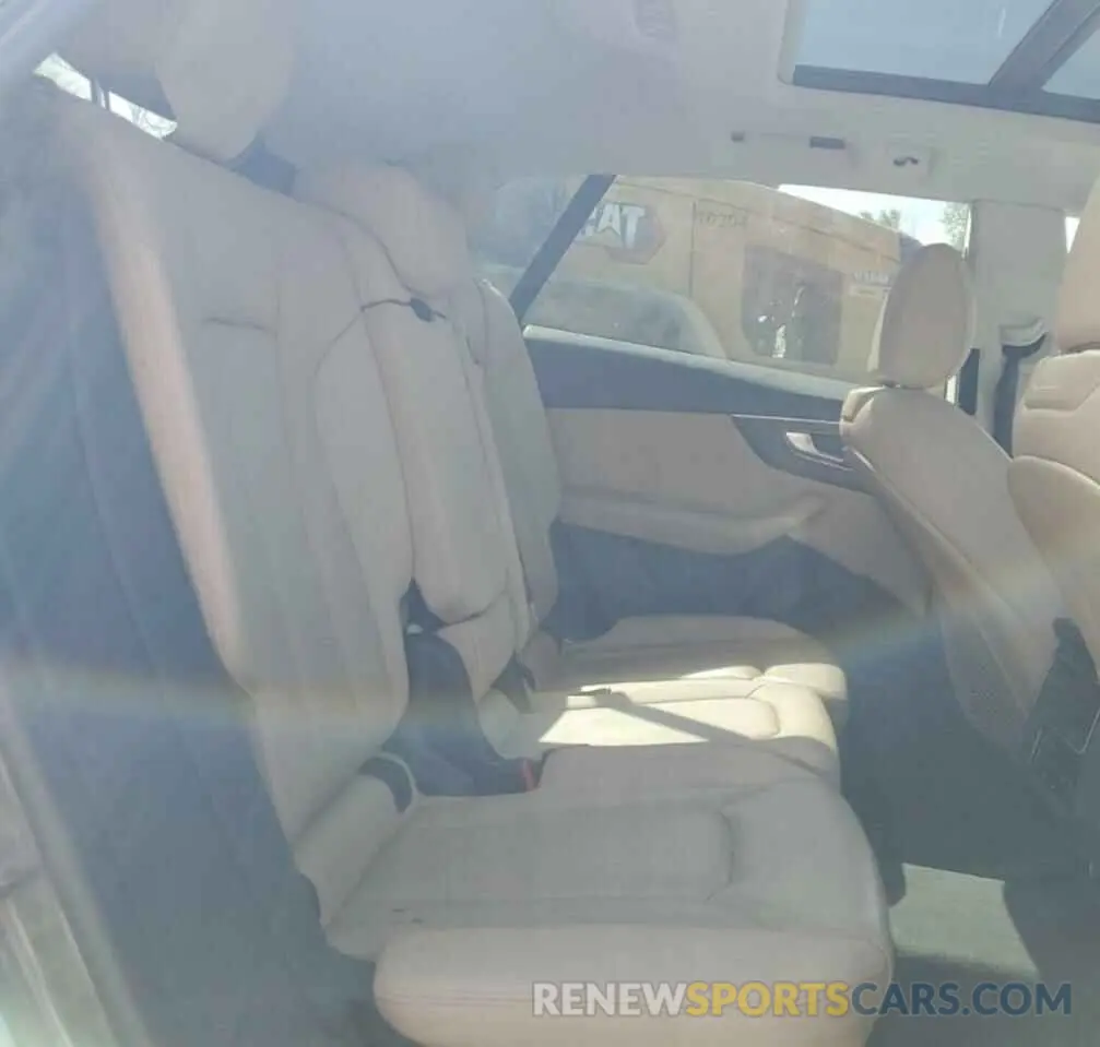 11 Photograph of a damaged car WA1BVAF19KD015893 AUDI Q8 2019